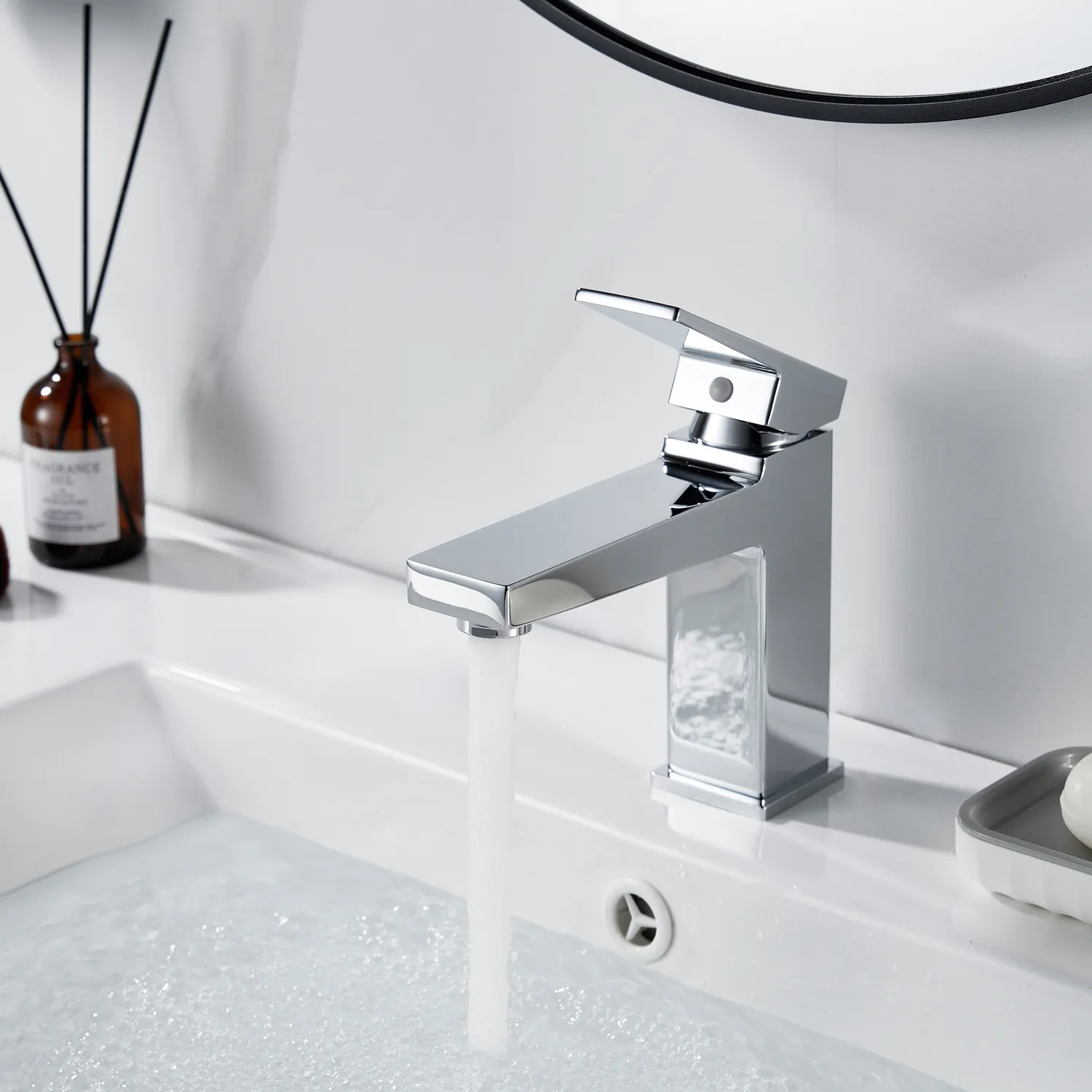 Смеситель для раковины Rose R2801, хром