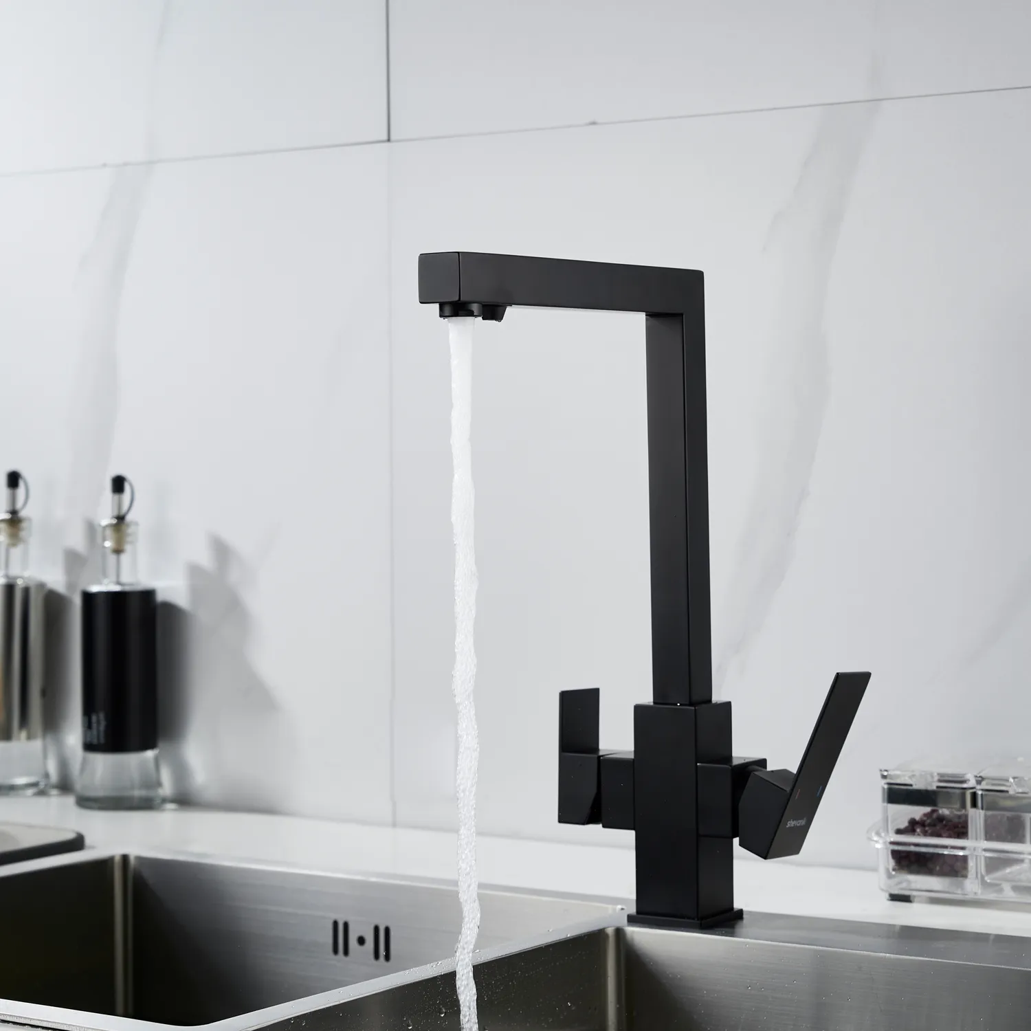 Смеситель для кухни с подключением фильтра Shevanik S148H, черный