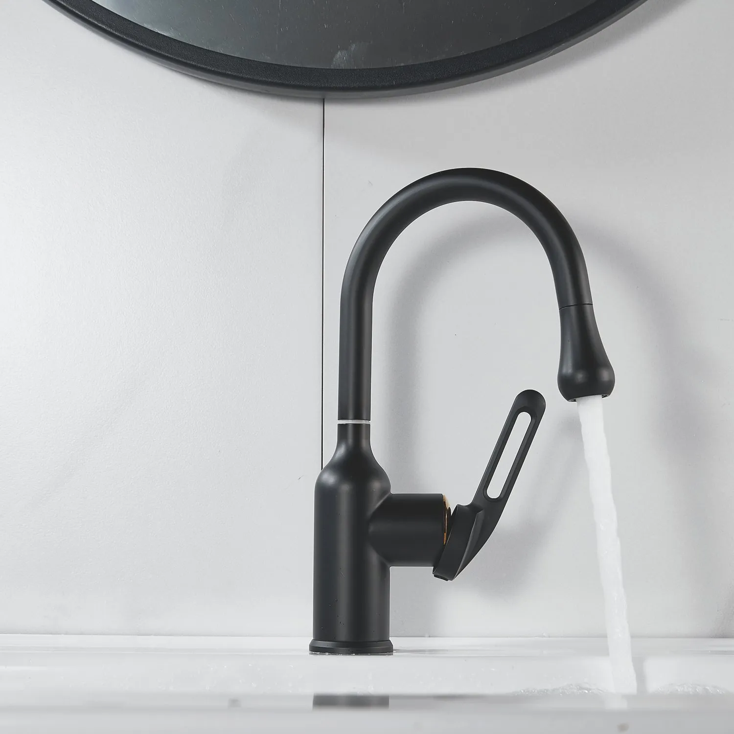 Смеситель для раковины Raffine F101H, черный