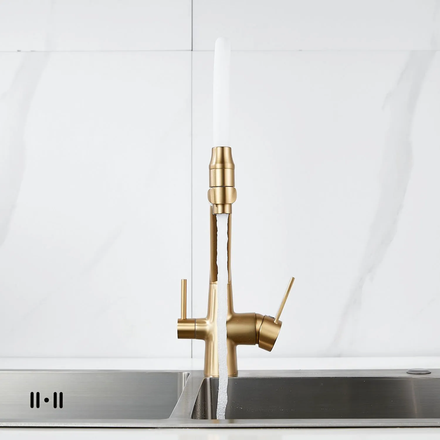 Смеситель для кухни с подключением фильтра воды Rose R558G, золотой сатин