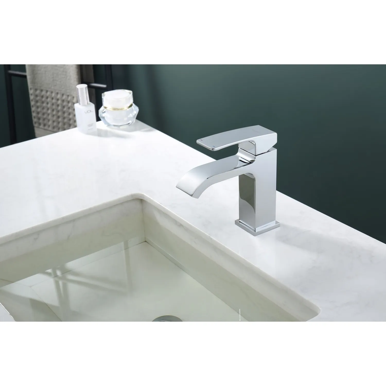 Смеситель Raglo для умывальника (R02.10)