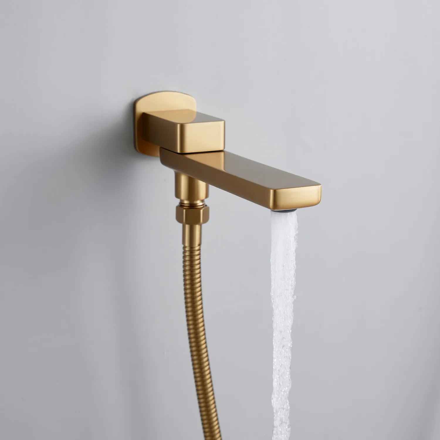 Душевая система встраиваемая Shevanik S9935G, золотой сатин