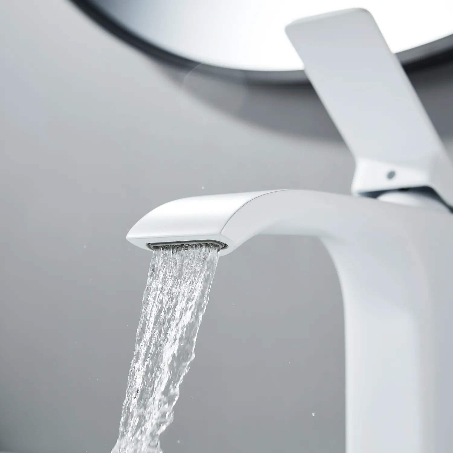 Смеситель для раковины Shevanik S4001C, белый