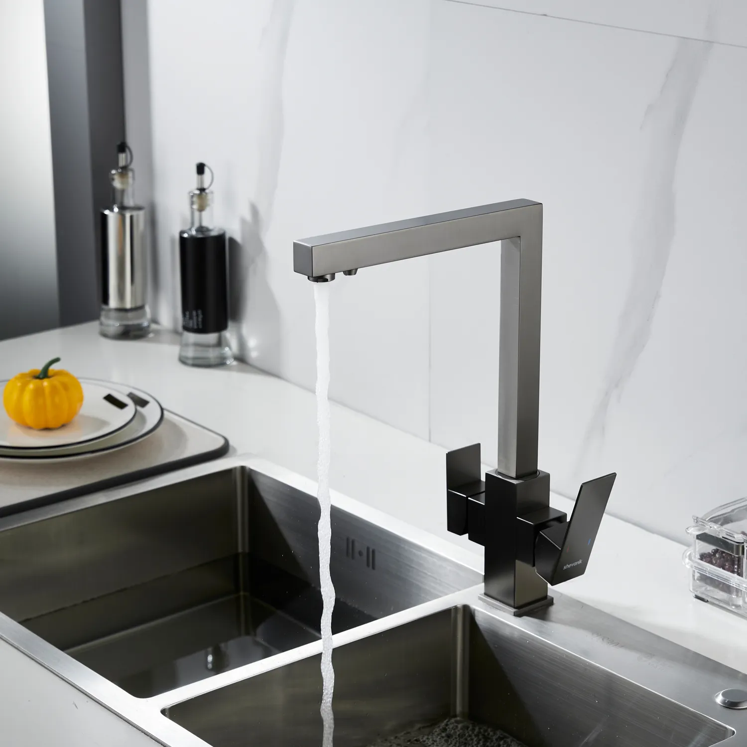 Смеситель для кухни с подключением фильтра Shevanik S148T, оружейная сталь