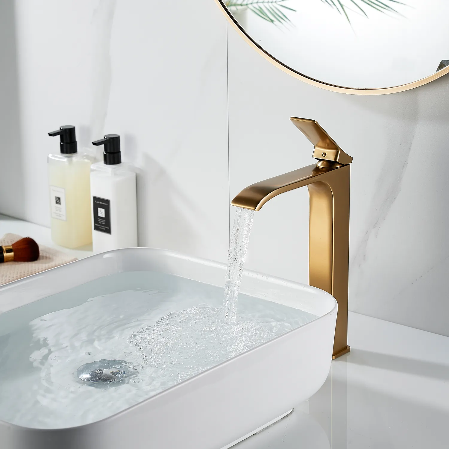 Смеситель для раковины высокий Shevanik S4011G, золотой сатин