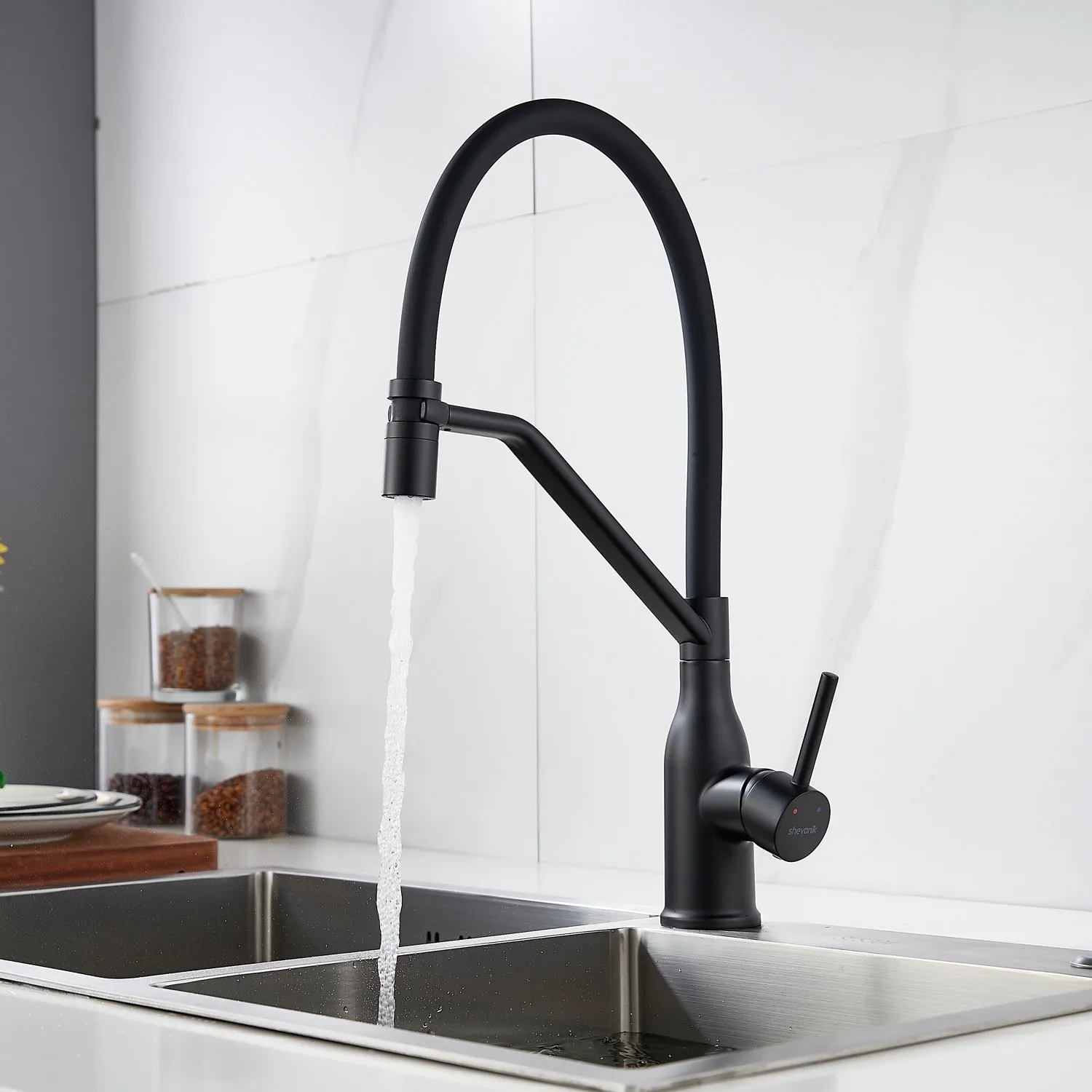 Смеситель для кухни с гибким изливом Shevanik S343H-3, черный
