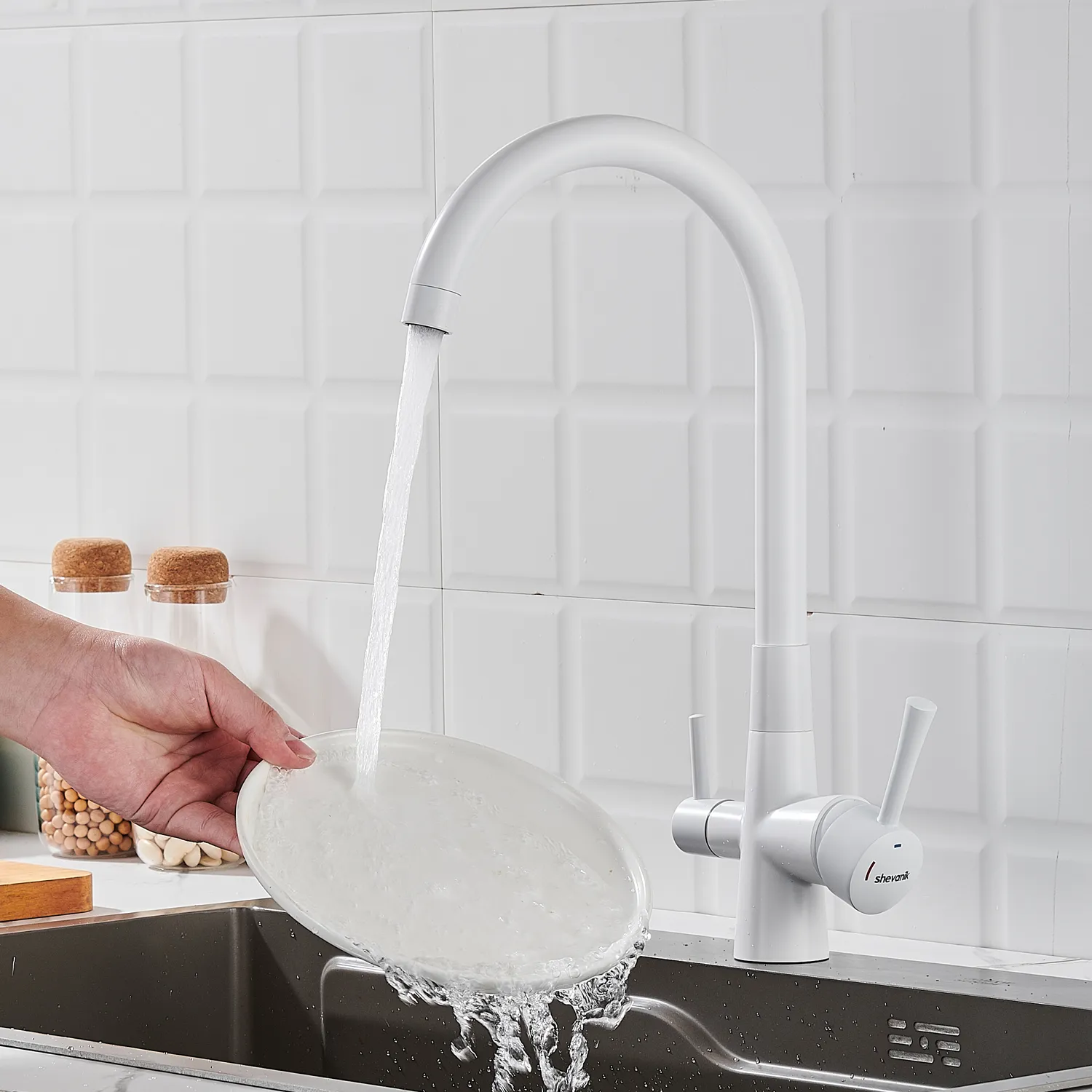 Смеситель для кухни с подключением фильтра Shevanik S428C, белый