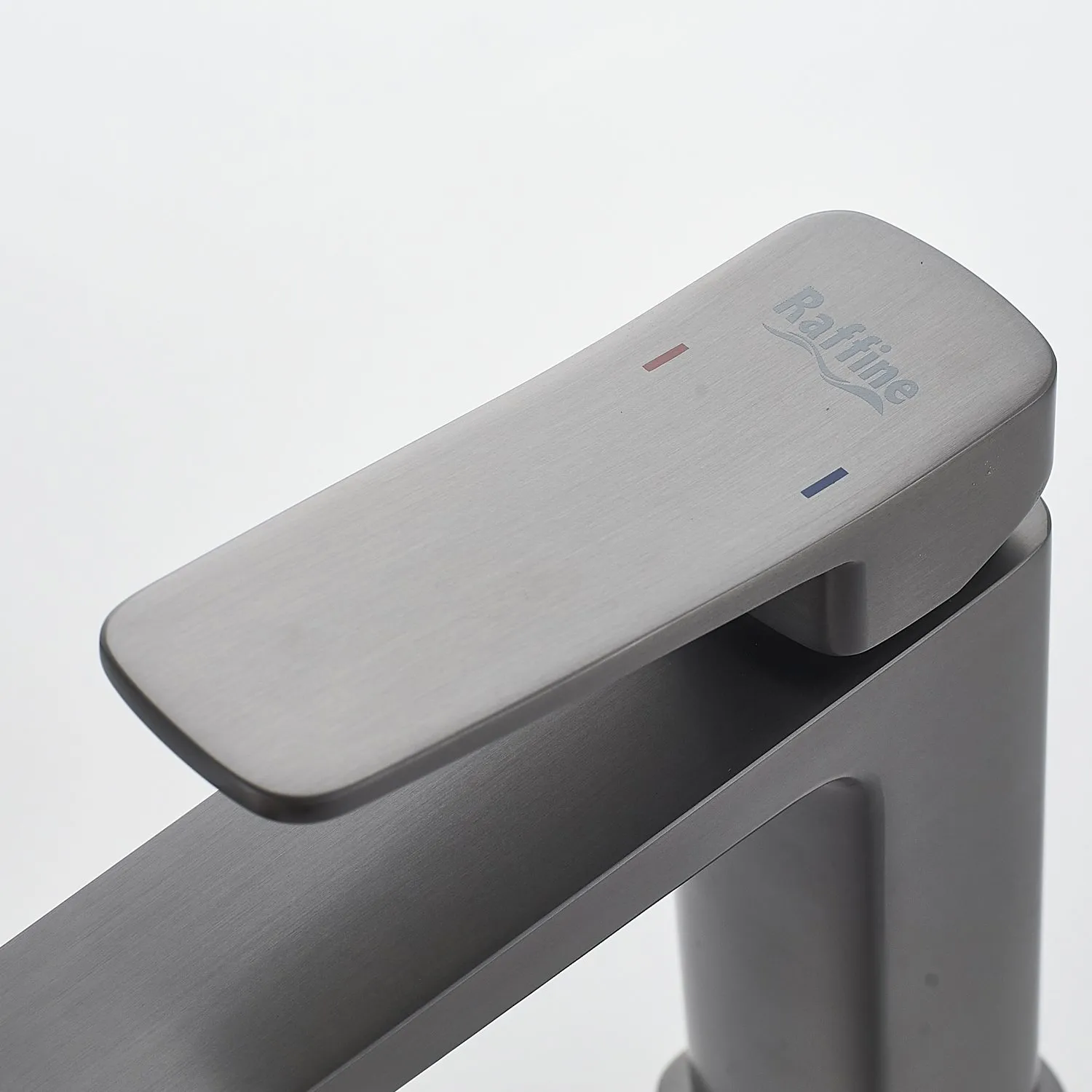 Смеситель для раковины Raffine F0199T, оружейная сталь