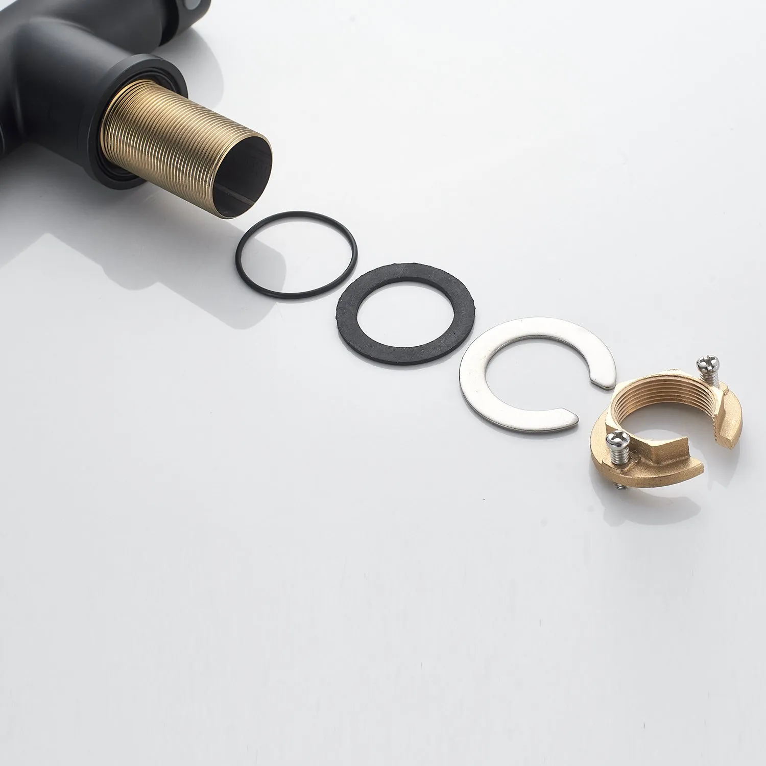 Смеситель для кухни с подключением фильтра Shevanik S468H, черный