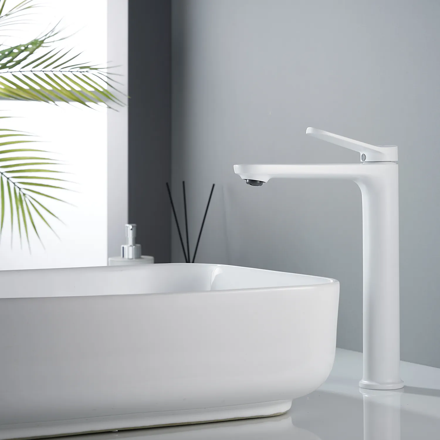 Смеситель для раковины высокий Shevanik S4311C, белый