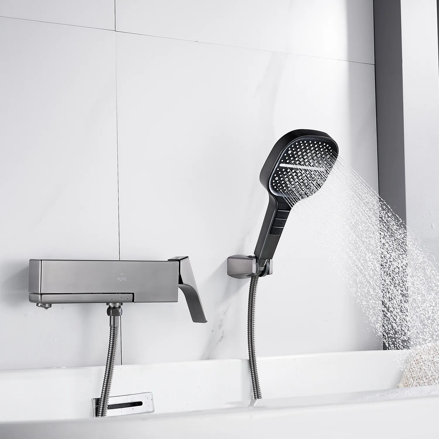 Смеситель для ванны Rose R1002T, оружейная сталь