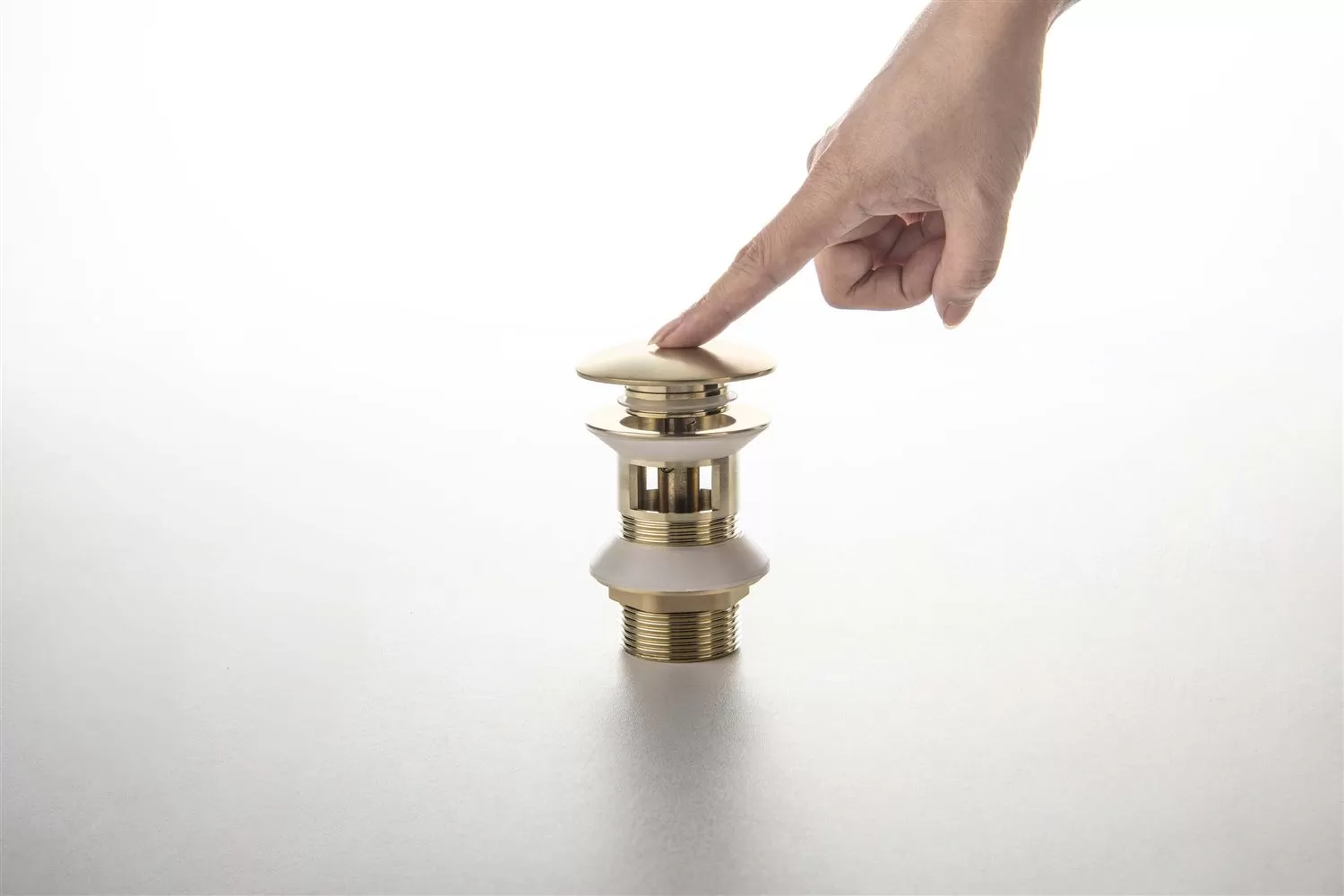 AQ6002BG сливной набор для раковины Push-open с переливом, крышка круглая, шлиф. золото