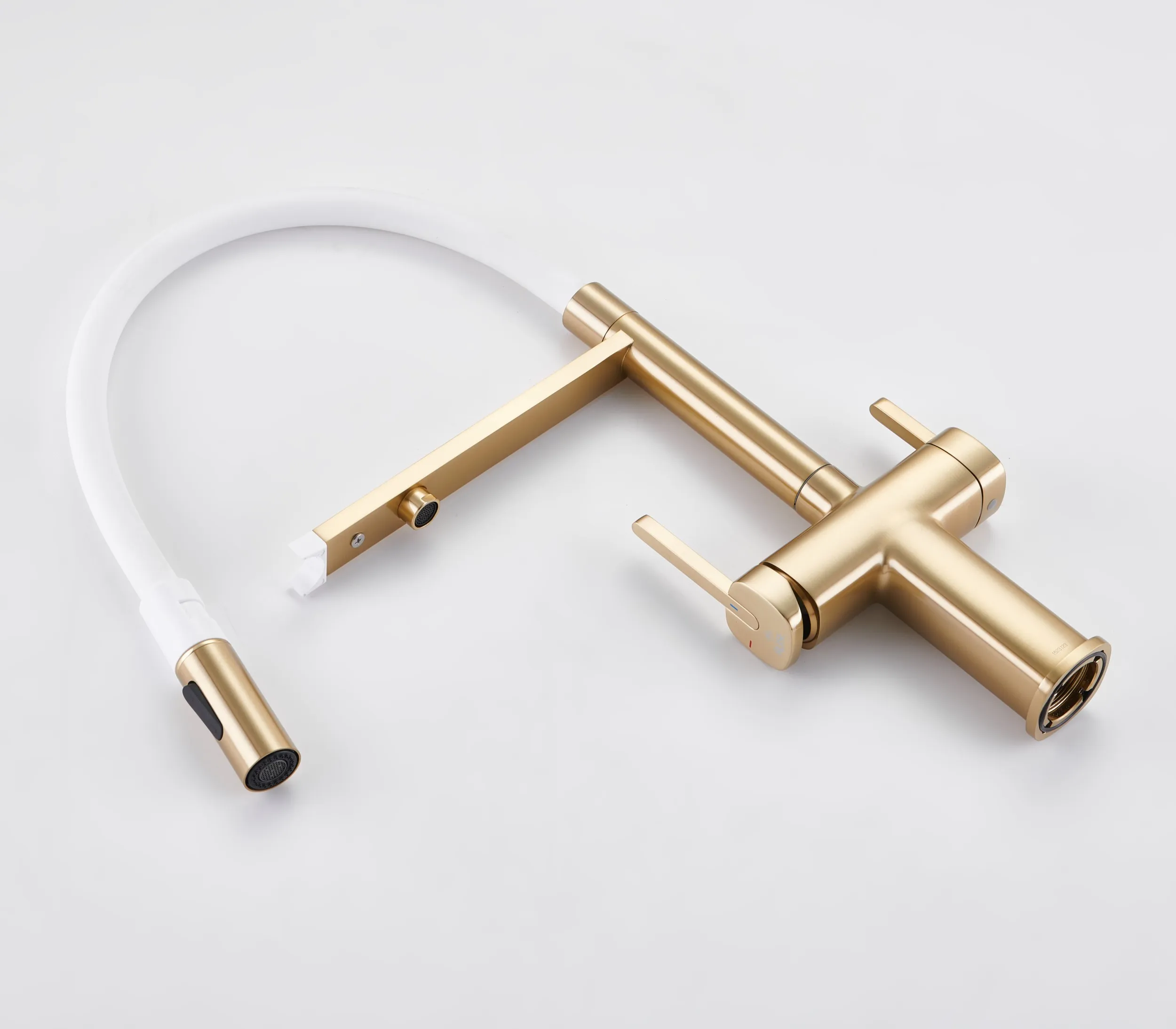 Смеситель для кухни с подключением фильтра для воды Rose R358G, золотой сатин