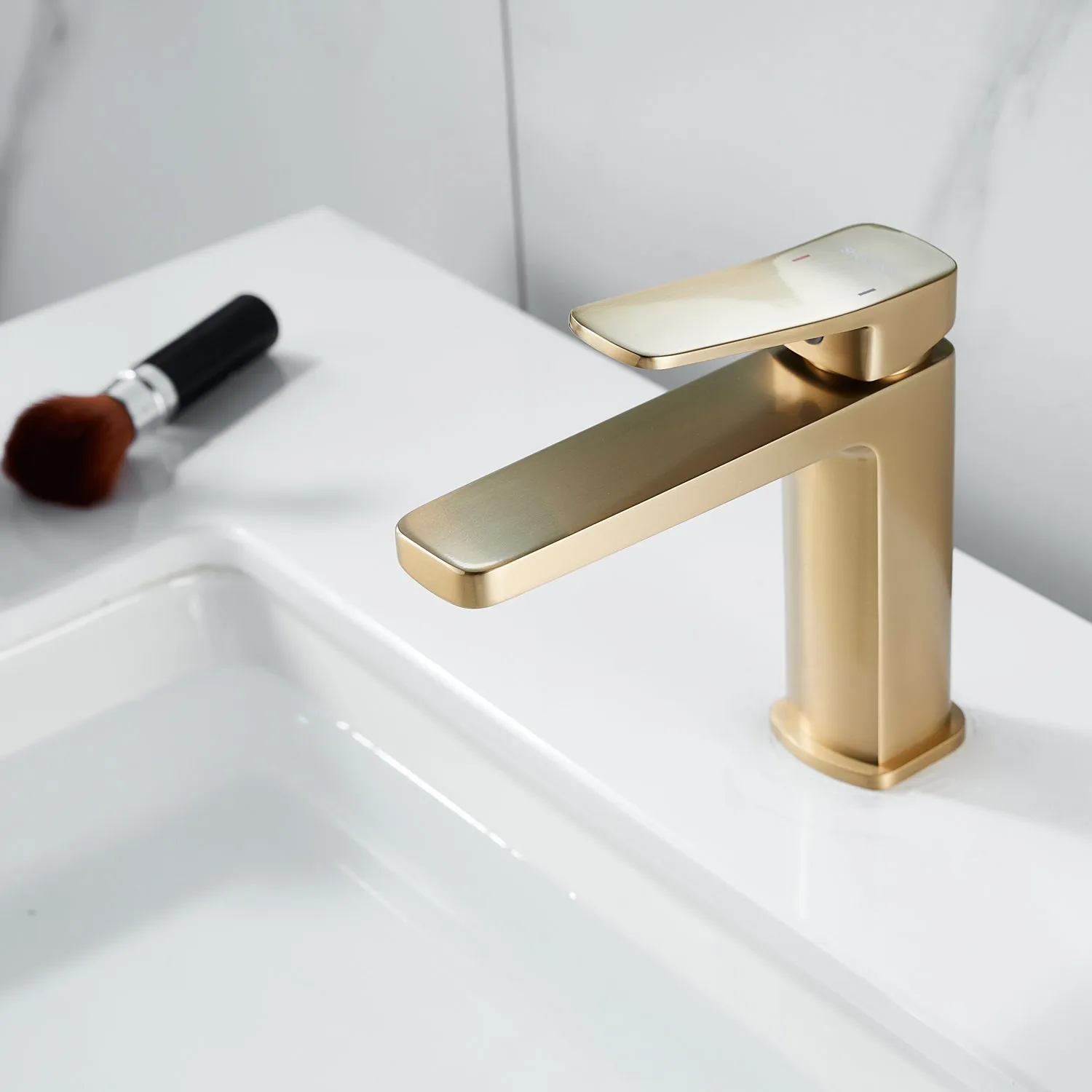 Смеситель для раковины Shevanik S9901G, золотой сатин