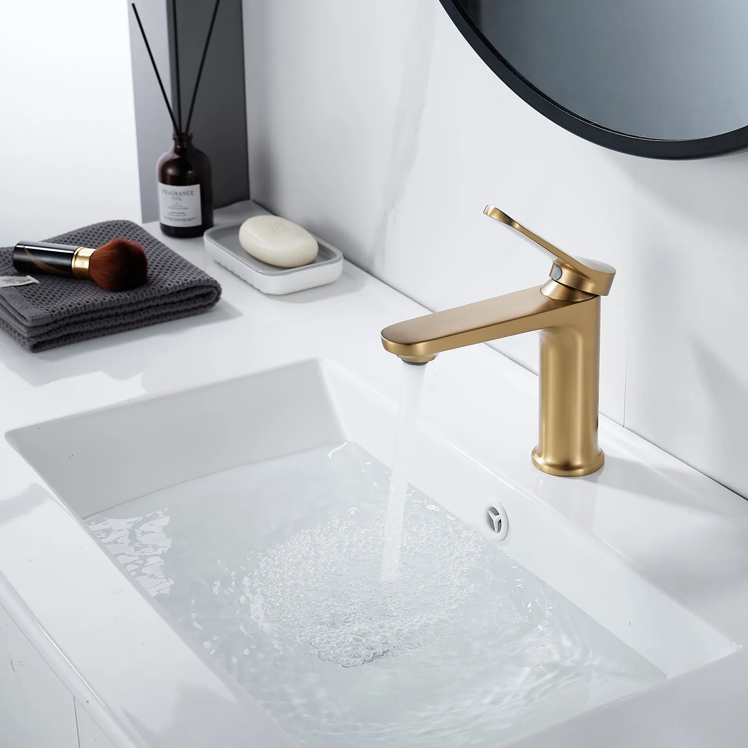 Смеситель для раковины Shevanik S4301G, золотой сатин