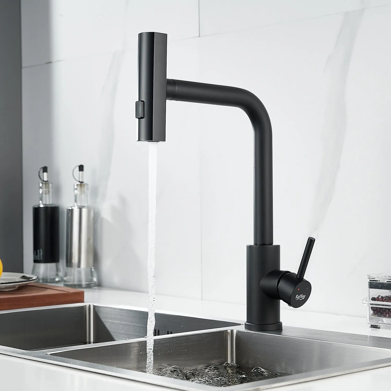 Смеситель для кухни с мультифункциональным изливом Raffine F203H, черный