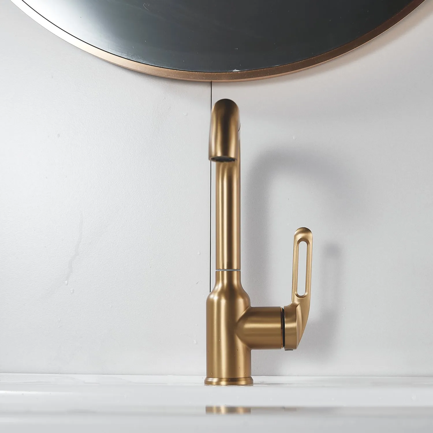 Смеситель для раковины Raffine F201G, золотой сатин