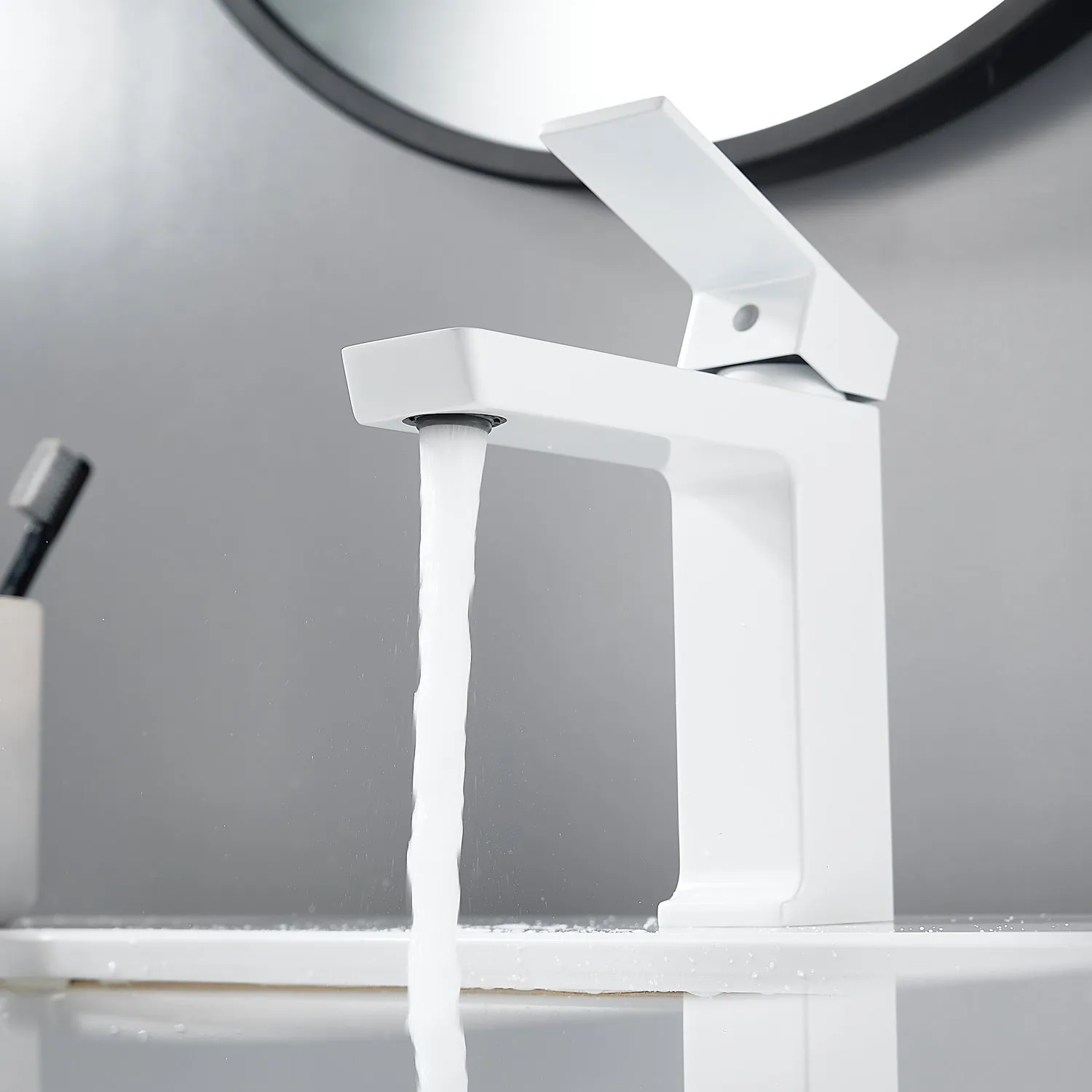 Смеситель для раковины Rose R1801C-1, белый