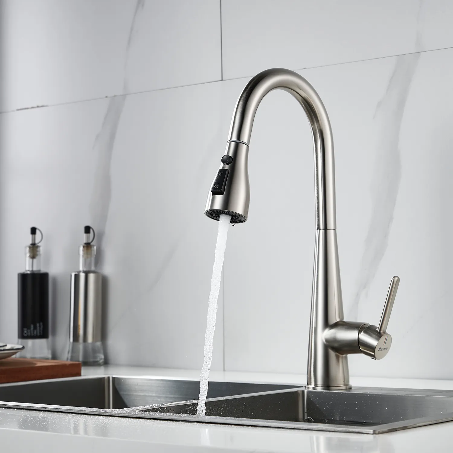 Смеситель для кухни с выдвижным изливом Shevanik S363L, сатин