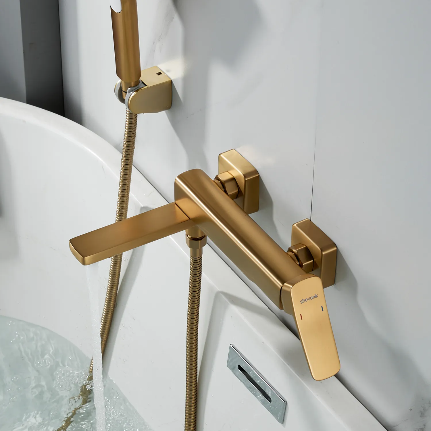 Смеситель для ванны Shevanik S9952G, золотой сатин