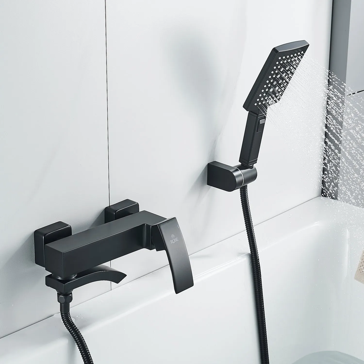 Смеситель для ванны Rose R1552H, черный