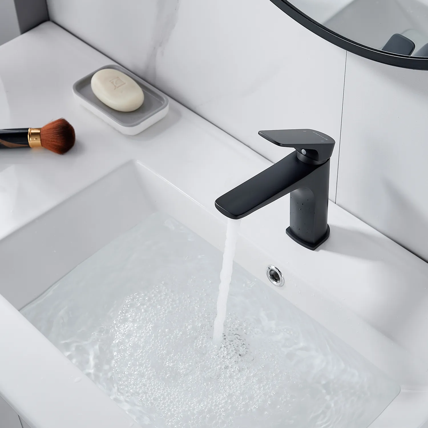 Смеситель для раковины Shevanik S4201H, черный