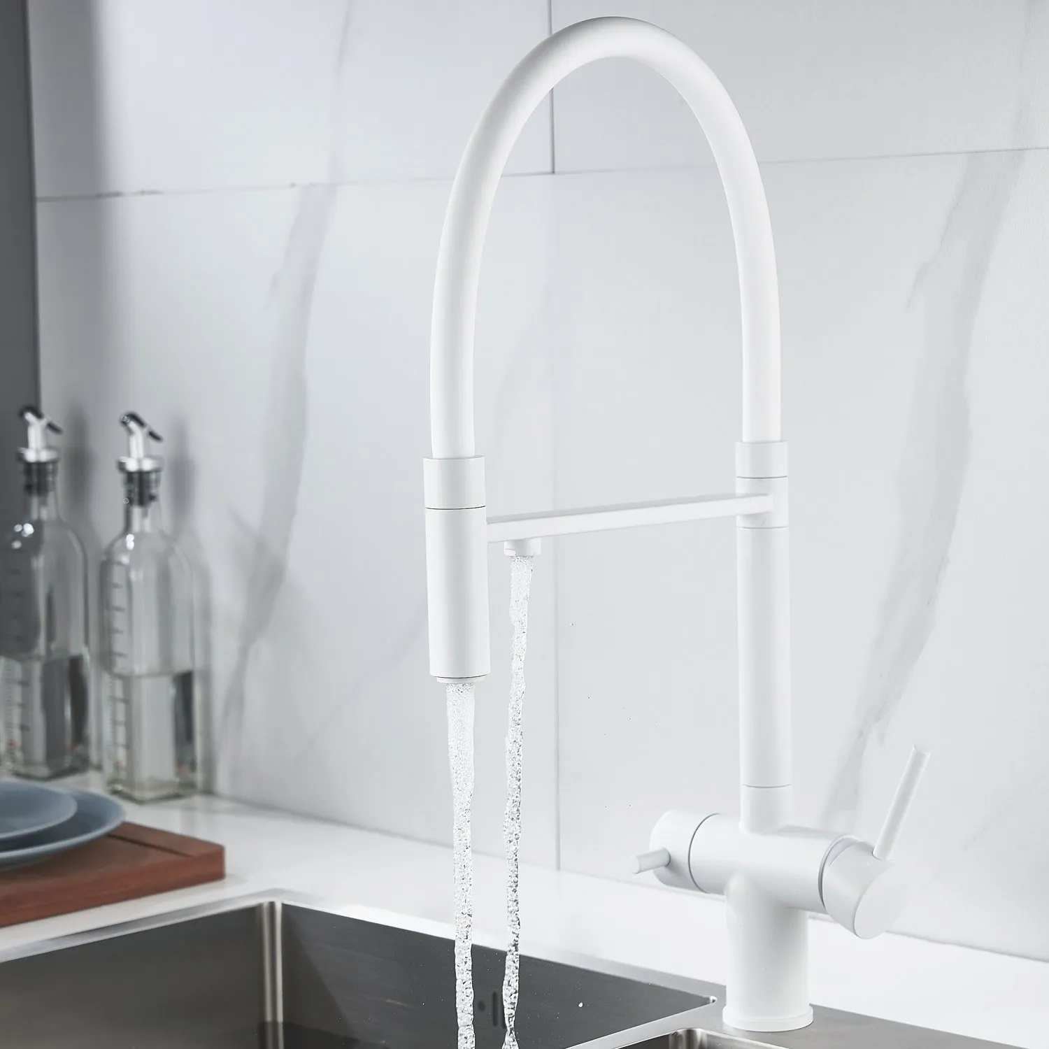 Смеситель для кухни с подключением фильтра Shevanik S178C, белый