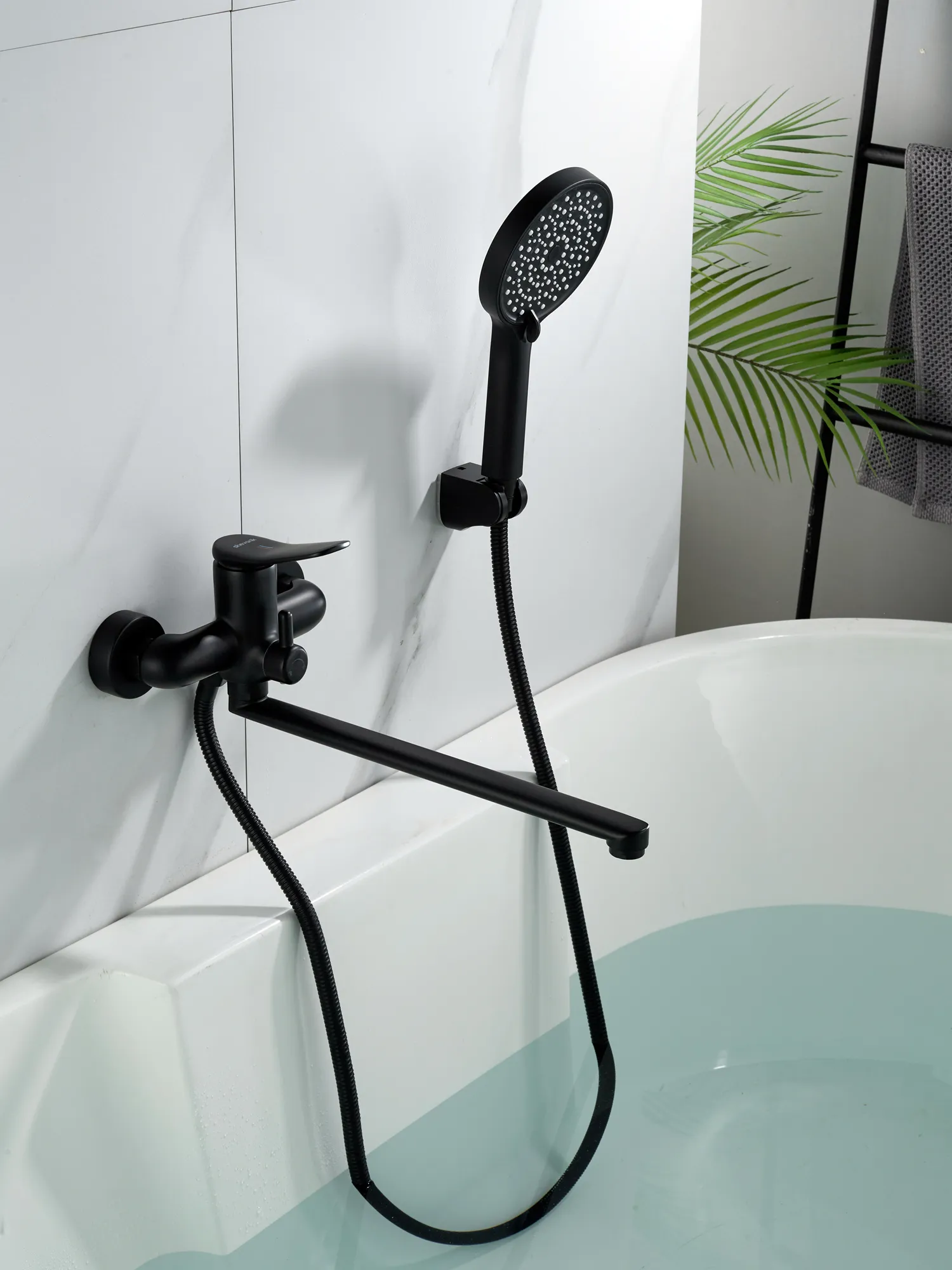 Смеситель для ванны Shevanik S4722H, черный