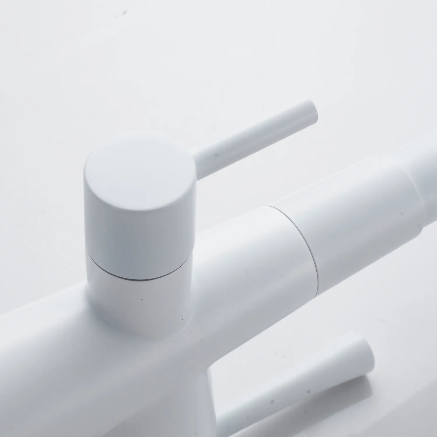 Смеситель для кухни с подключением фильтра Shevanik S428C, белый