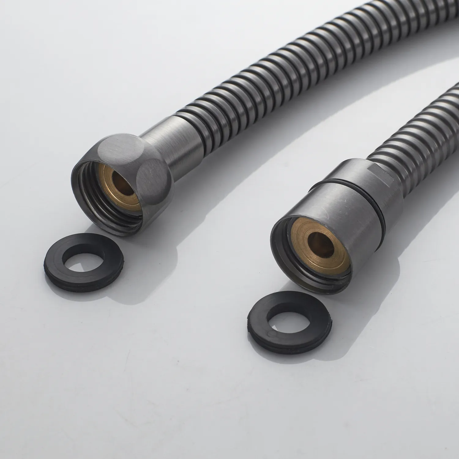 Смеситель для ванны Shevanik S5002T, оружейная сталь