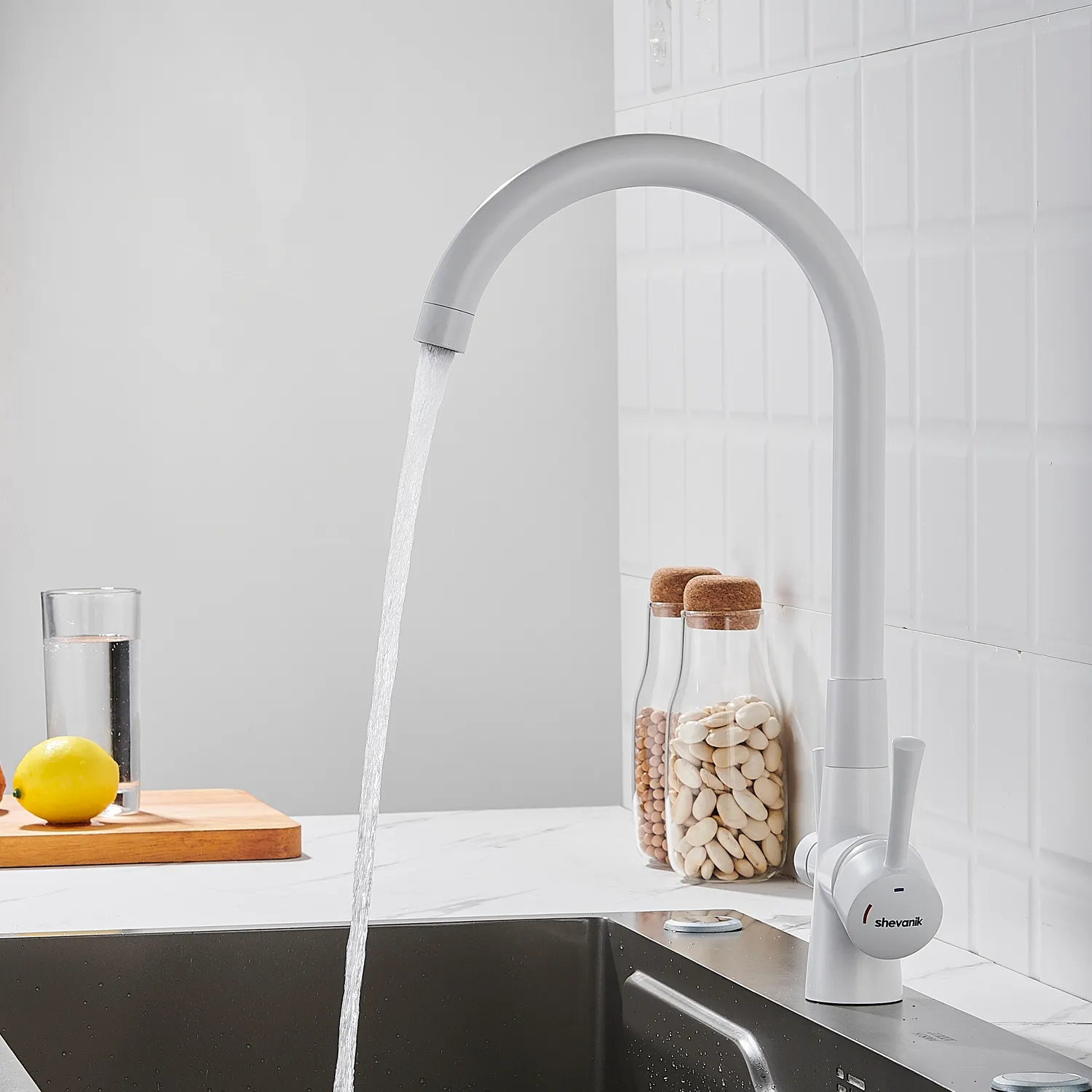 Смеситель для кухни с подключением фильтра Shevanik S428C, белый