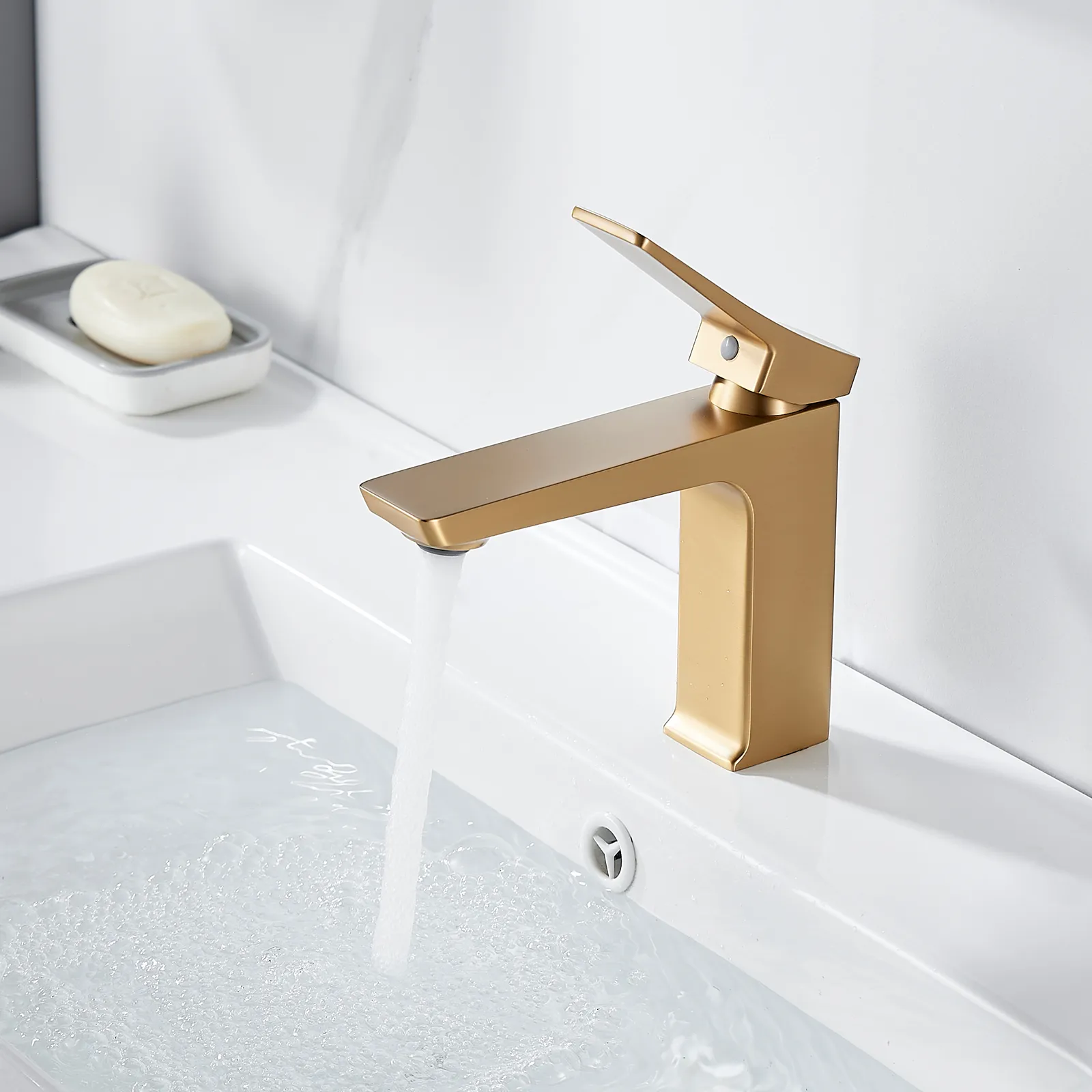 Смеситель для раковины Shevanik S4401G, золотой сатин