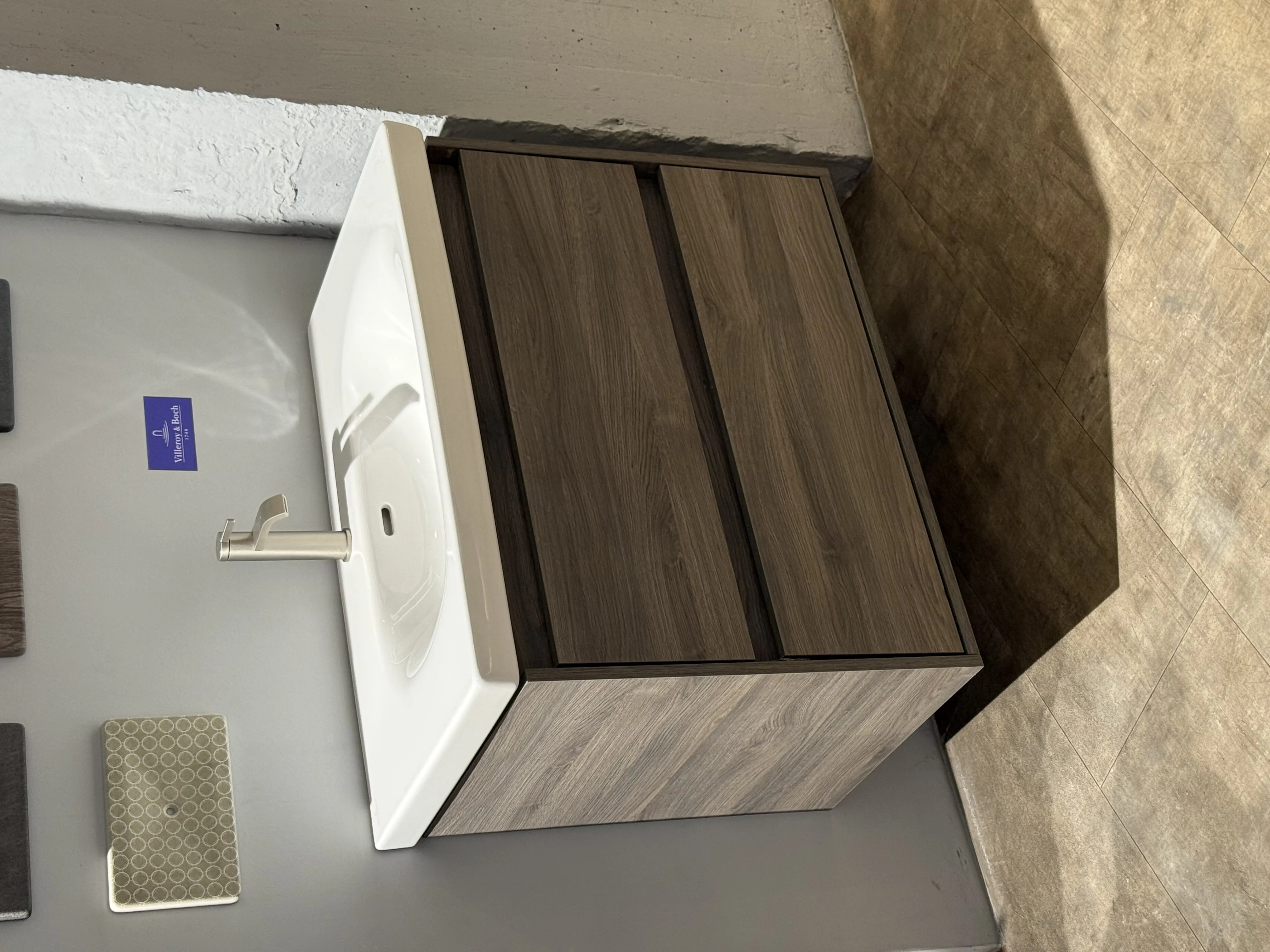 Тумба под раковину Villeroy & Boch Skyla, 2 выдвижных ящика 772 x 596 x 439, Stone Oak (C79600RK)