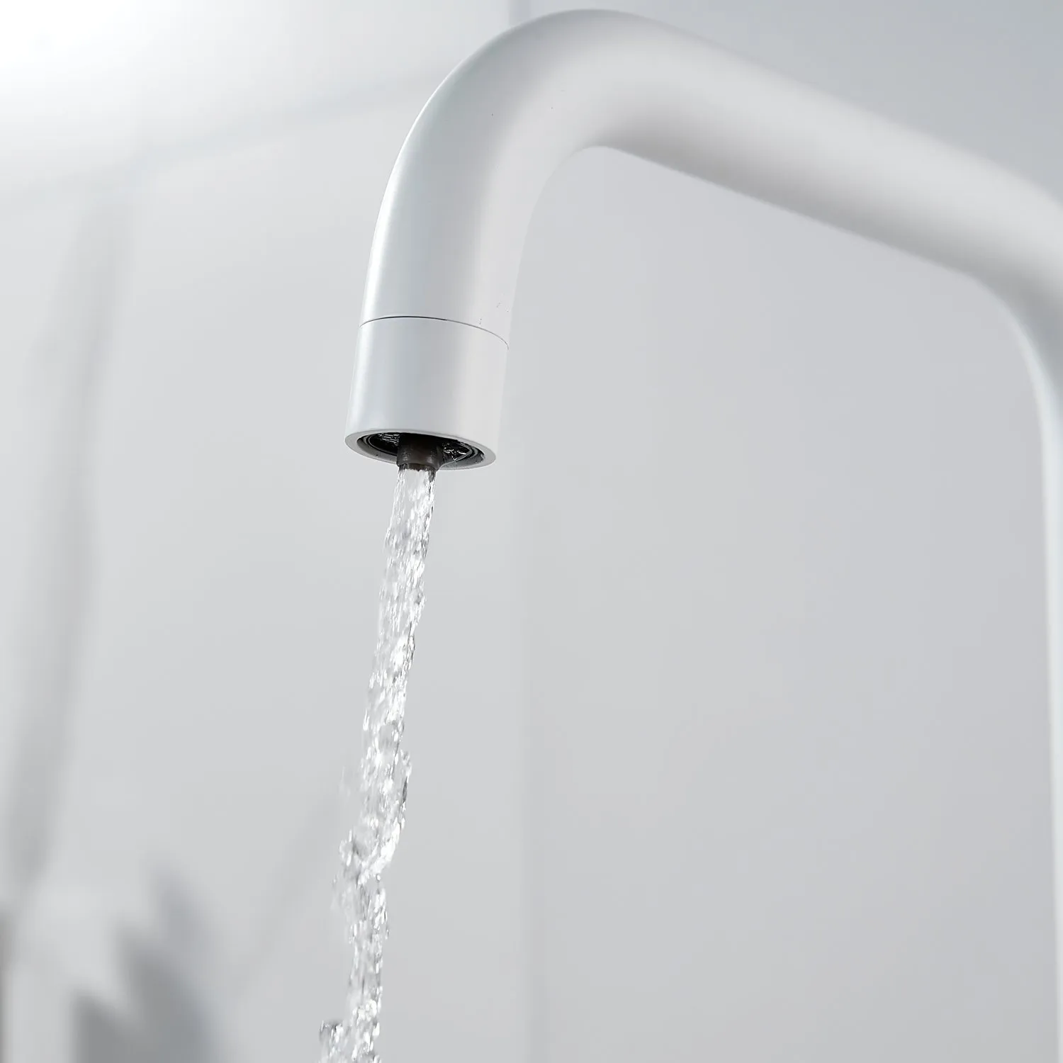 Смеситель для кухни с подключением фильтра Shevanik S228C, белый