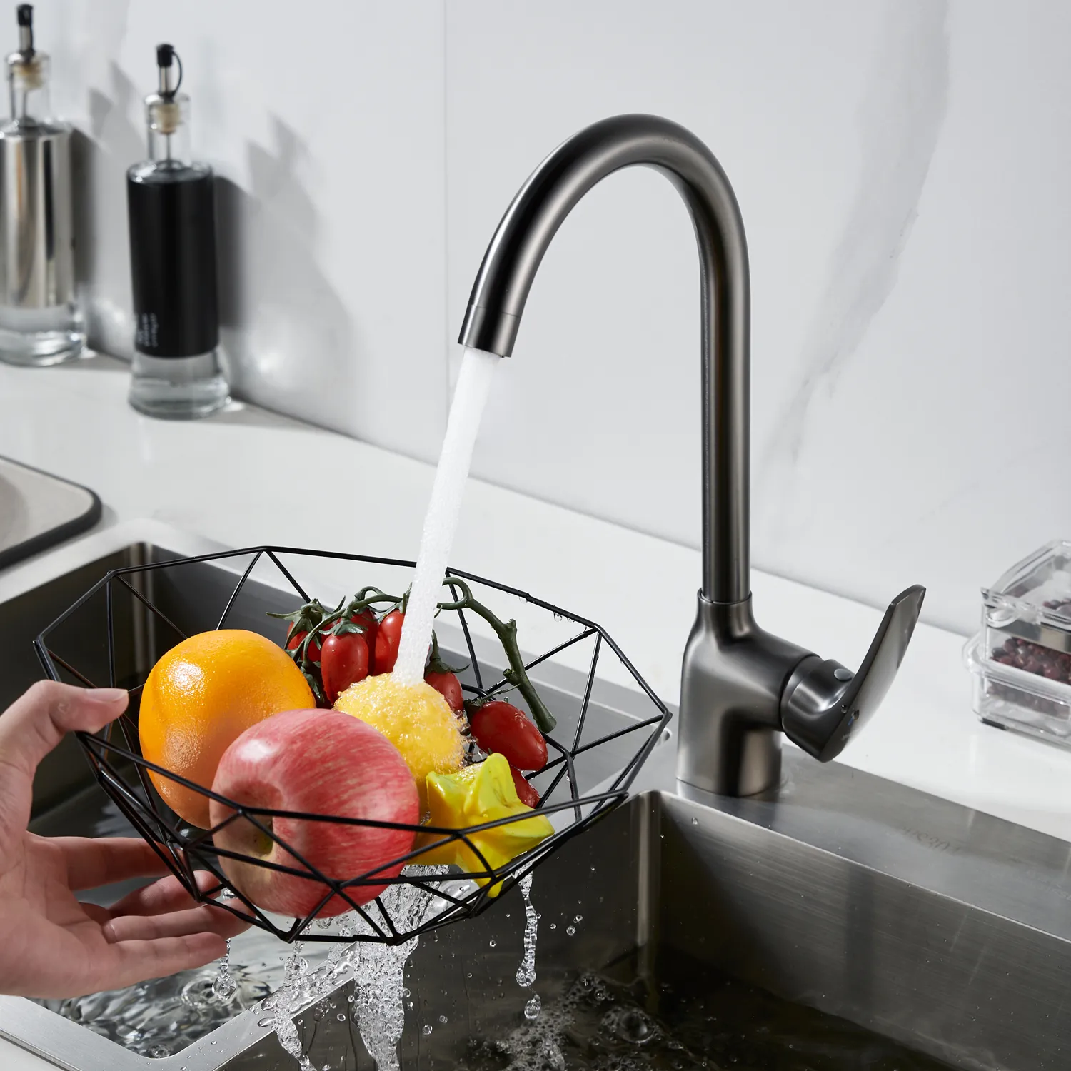 Смеситель для кухни Shevanik S5053T, оружейная сталь