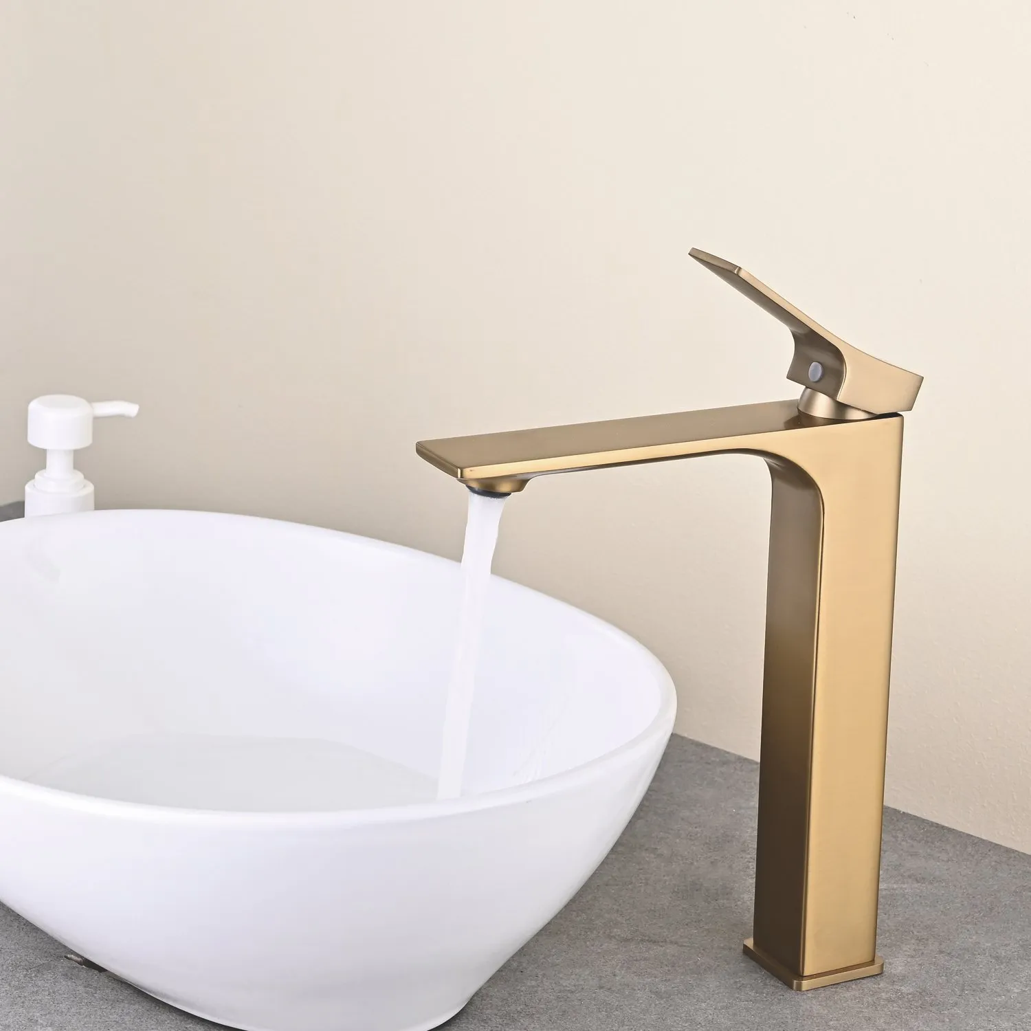 Смеситель для раковины высокий Shevanik S6111G, золотой сатин