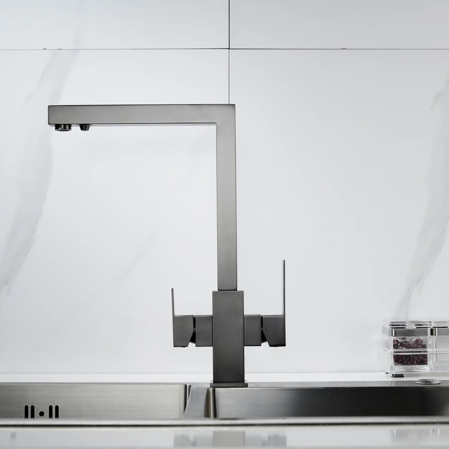 Смеситель для кухни с подключением фильтра Shevanik S148T, оружейная сталь