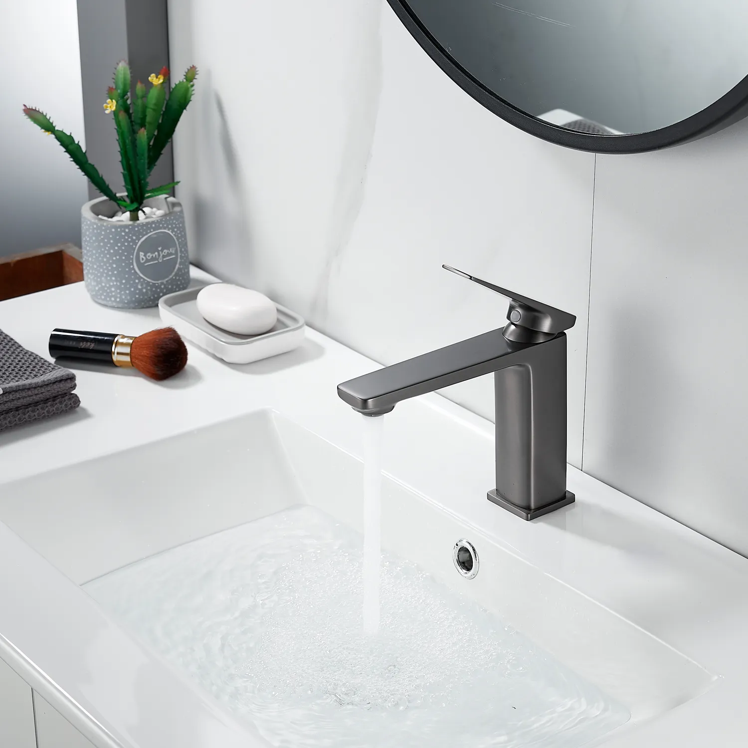 Смеситель для раковины Shevanik S8901T-1, оружейная сталь