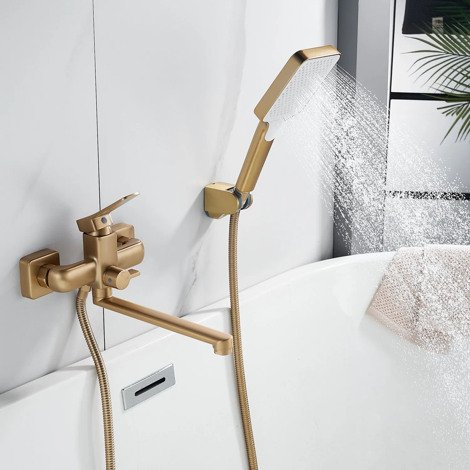 Смеситель для ванны Shevanik S9902G, золотой сатин