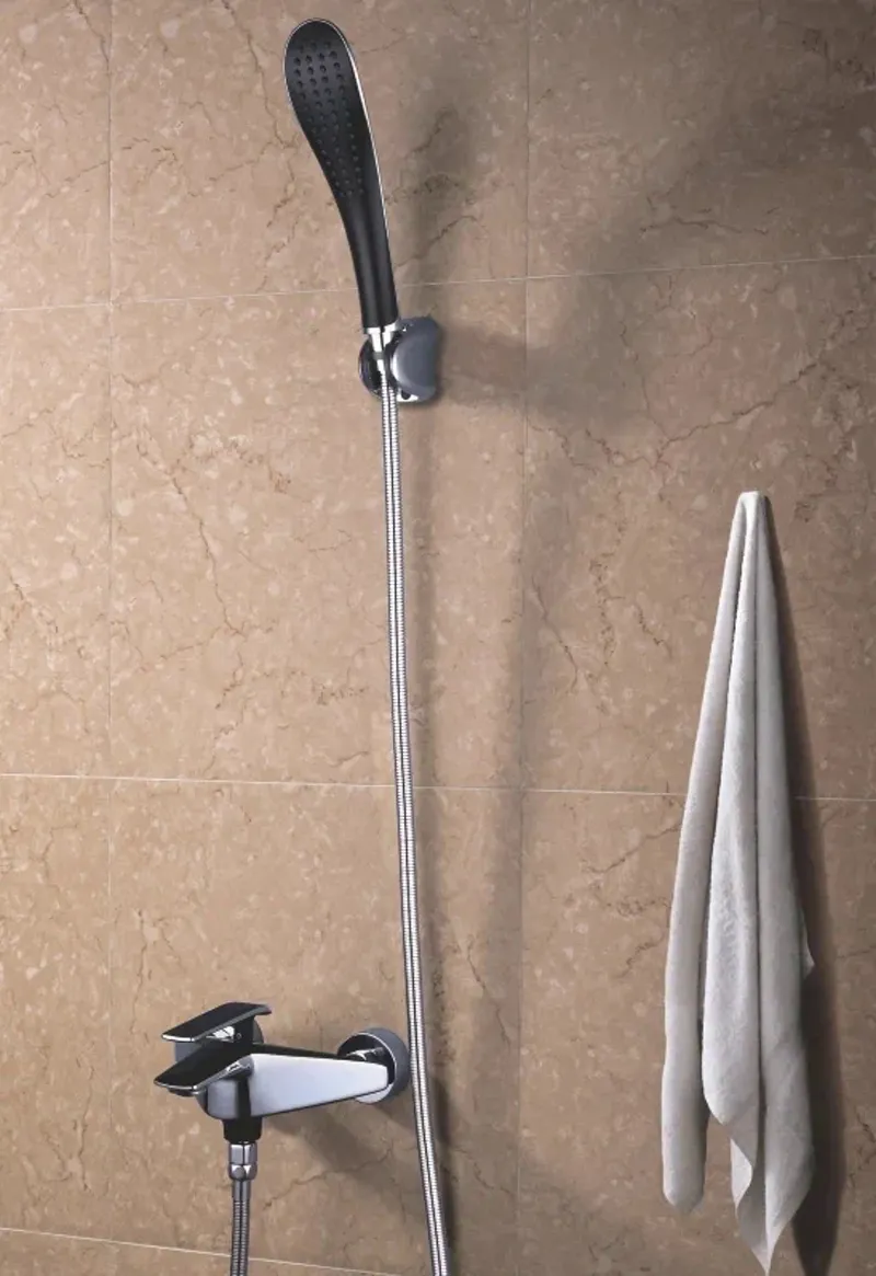 Смеситель для ванны Rose R1302H, черный