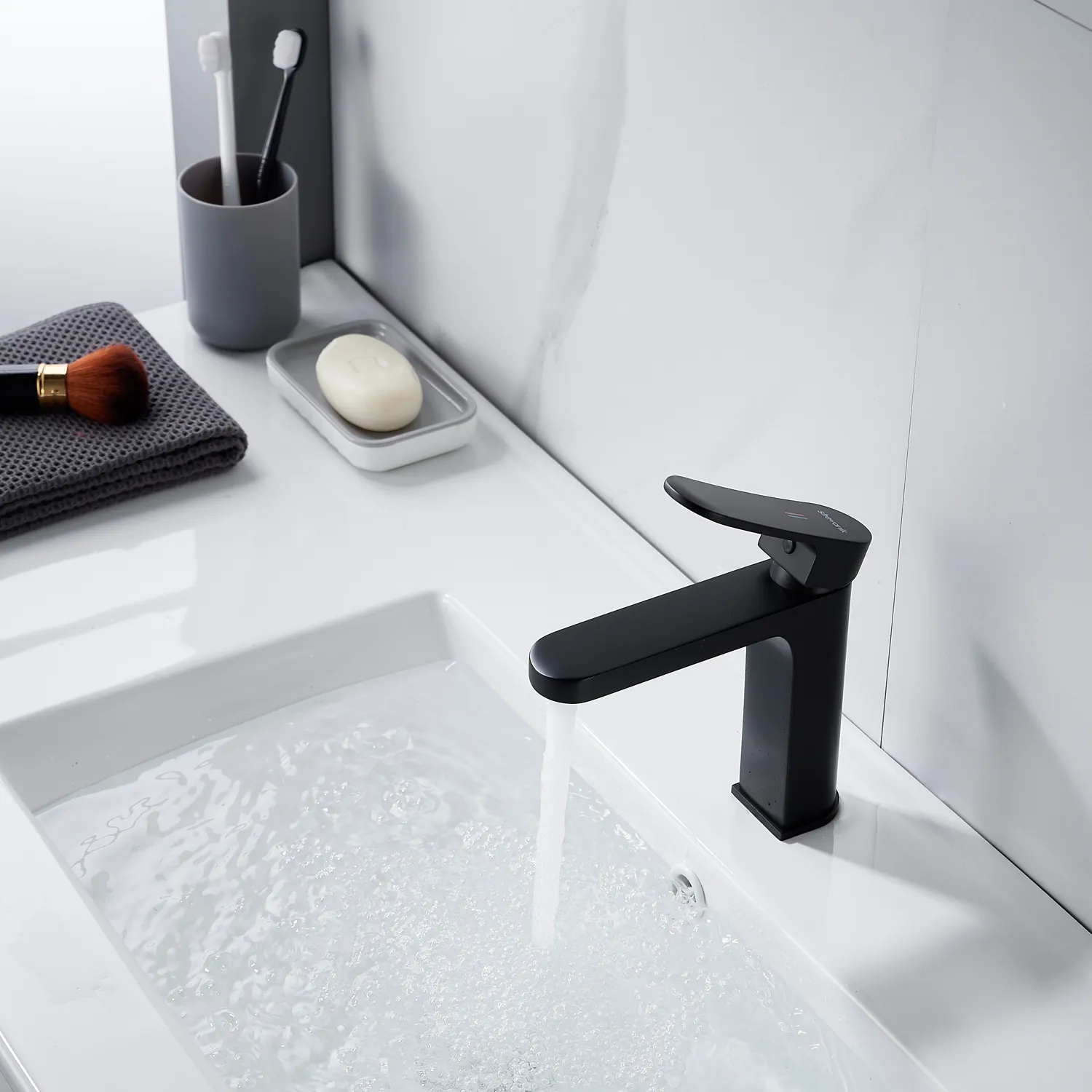 Смеситель для раковины Shevanik S4501H, черный