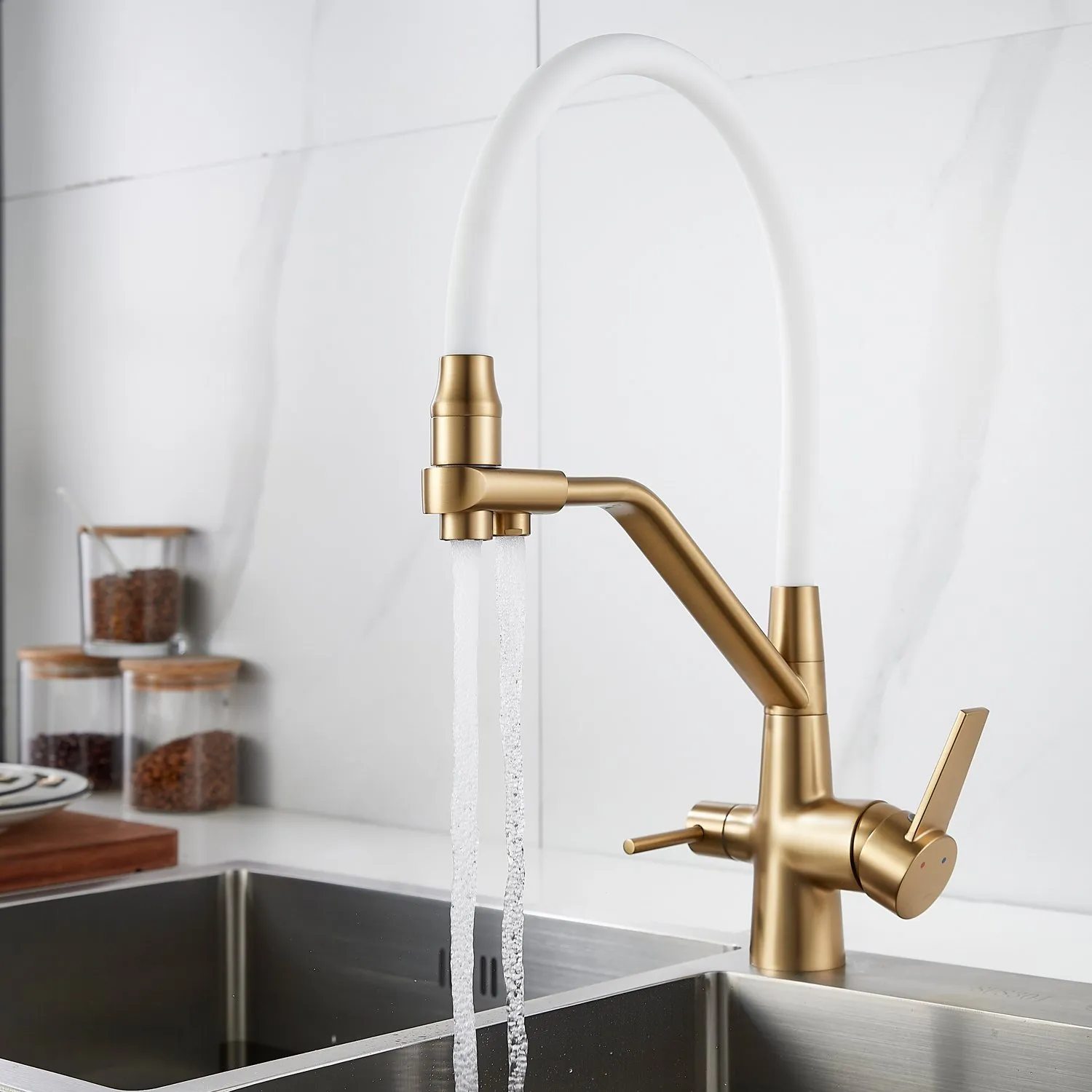 Смеситель для кухни с подключением фильтра воды Rose R558G, золотой сатин