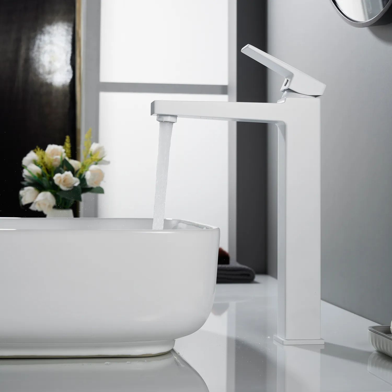 Смеситель для раковины высокий Rose R2811C, белый