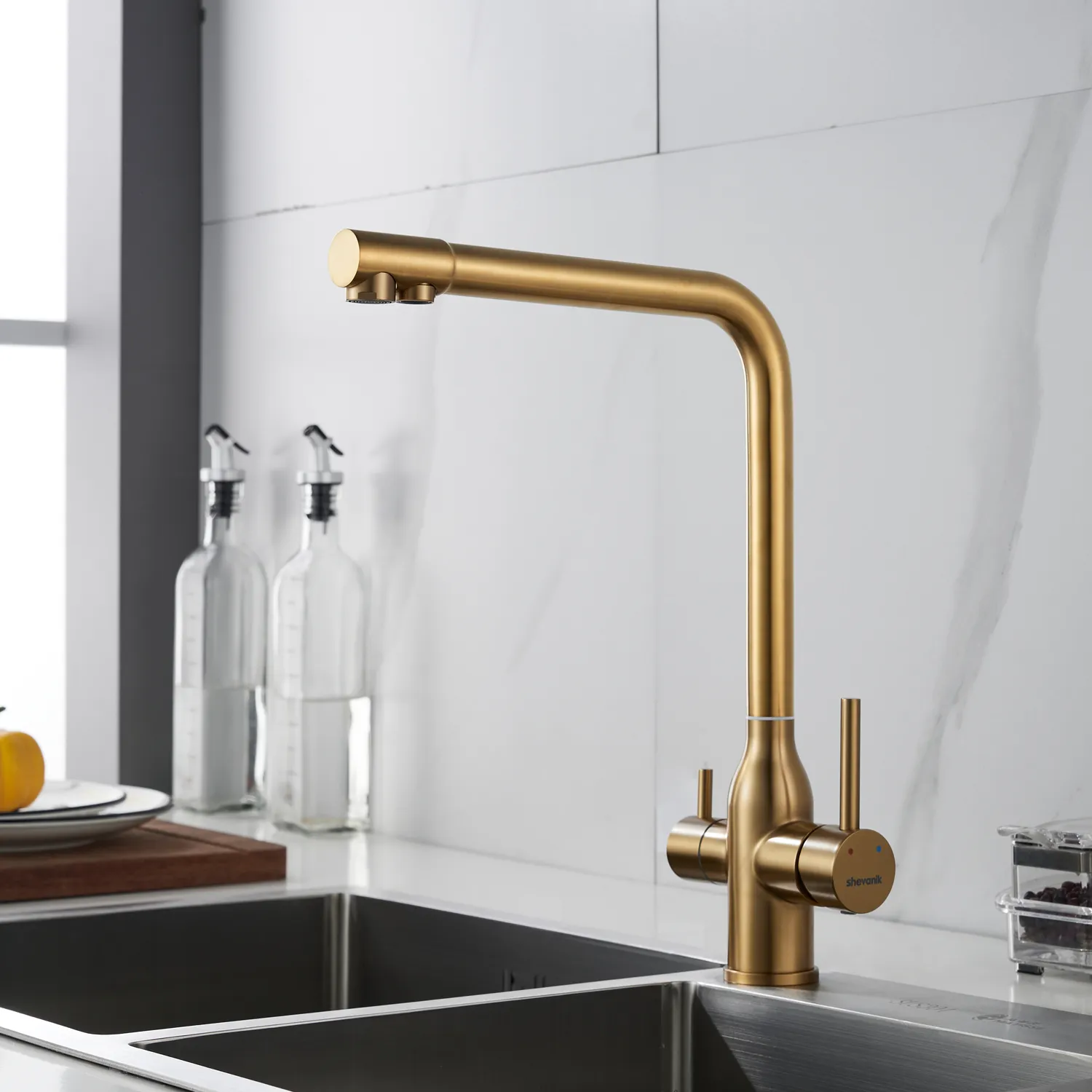Смеситель для кухни с подключением фильтра Shevanik S248G, золотой сатин