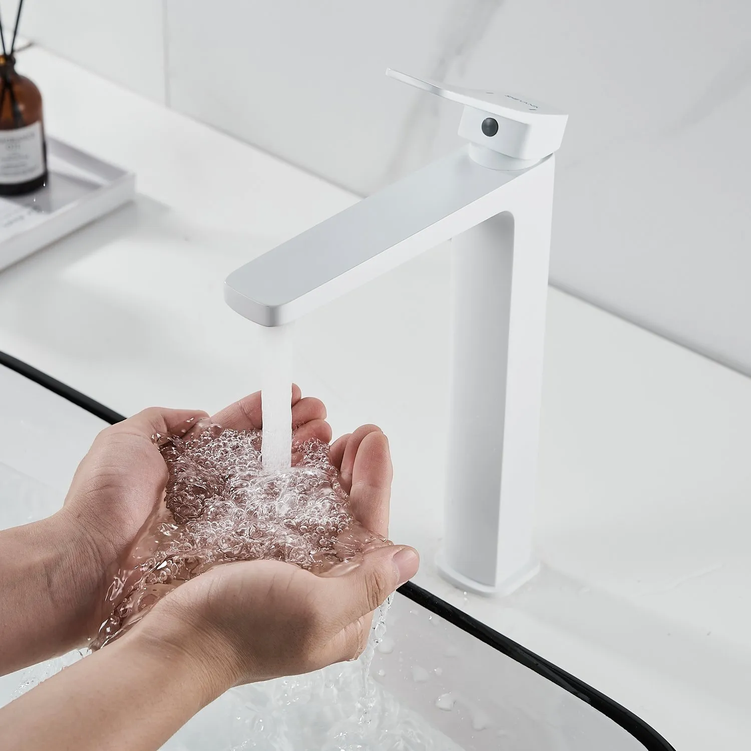 Смеситель для раковины Shevanik S9911C, белый