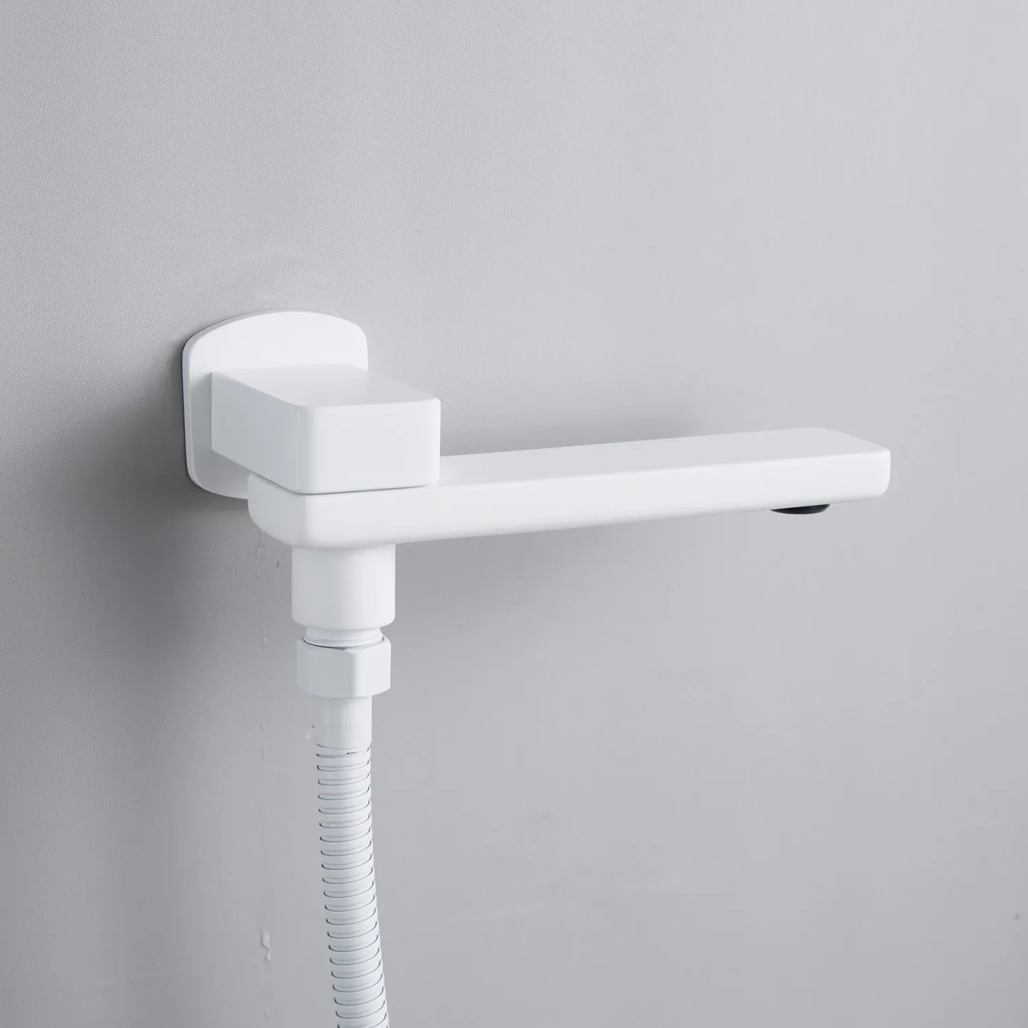 Душевая система встраиваемая Shevanik S9935C, белый