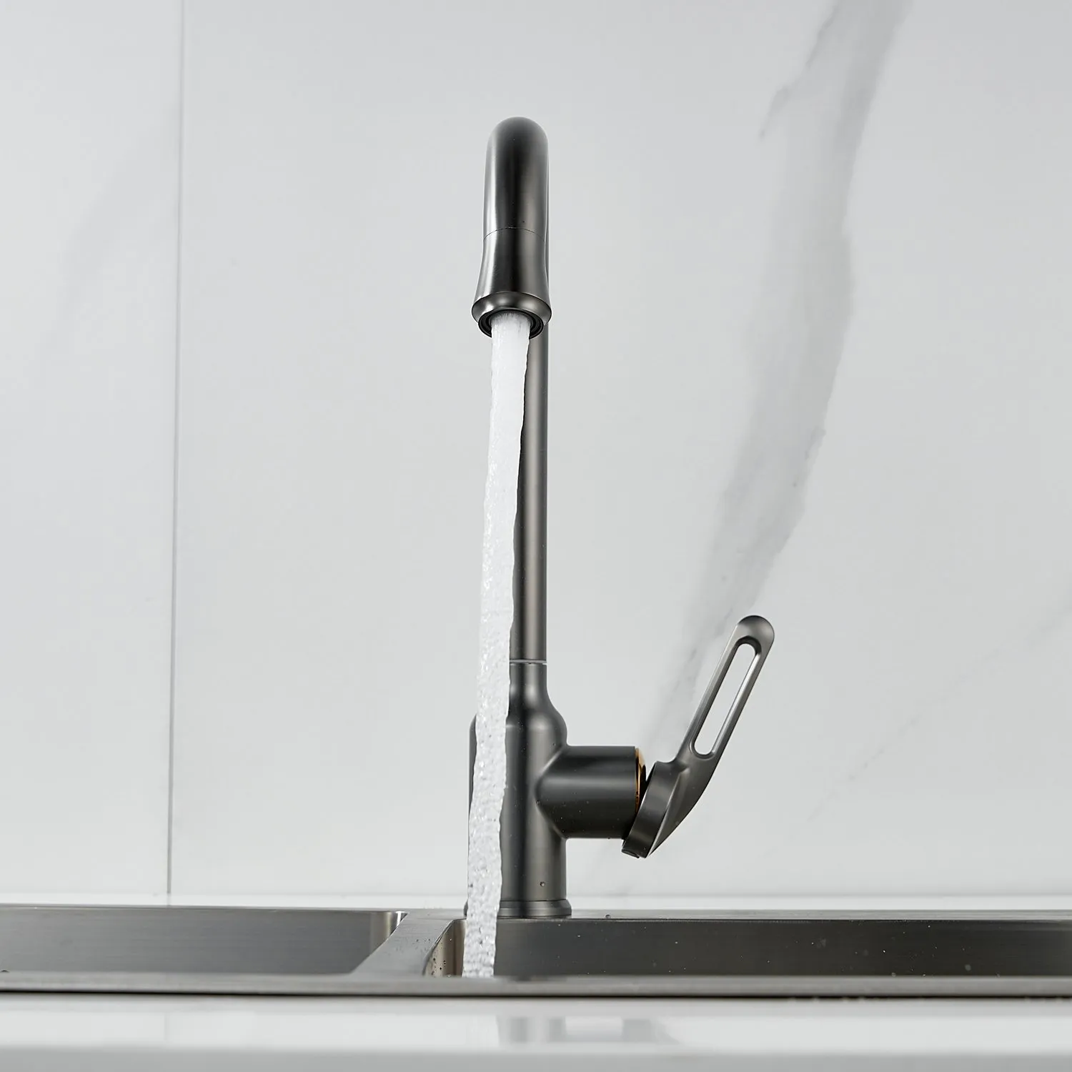 Смеситель для кухни Raffine F103T, оружейная сталь