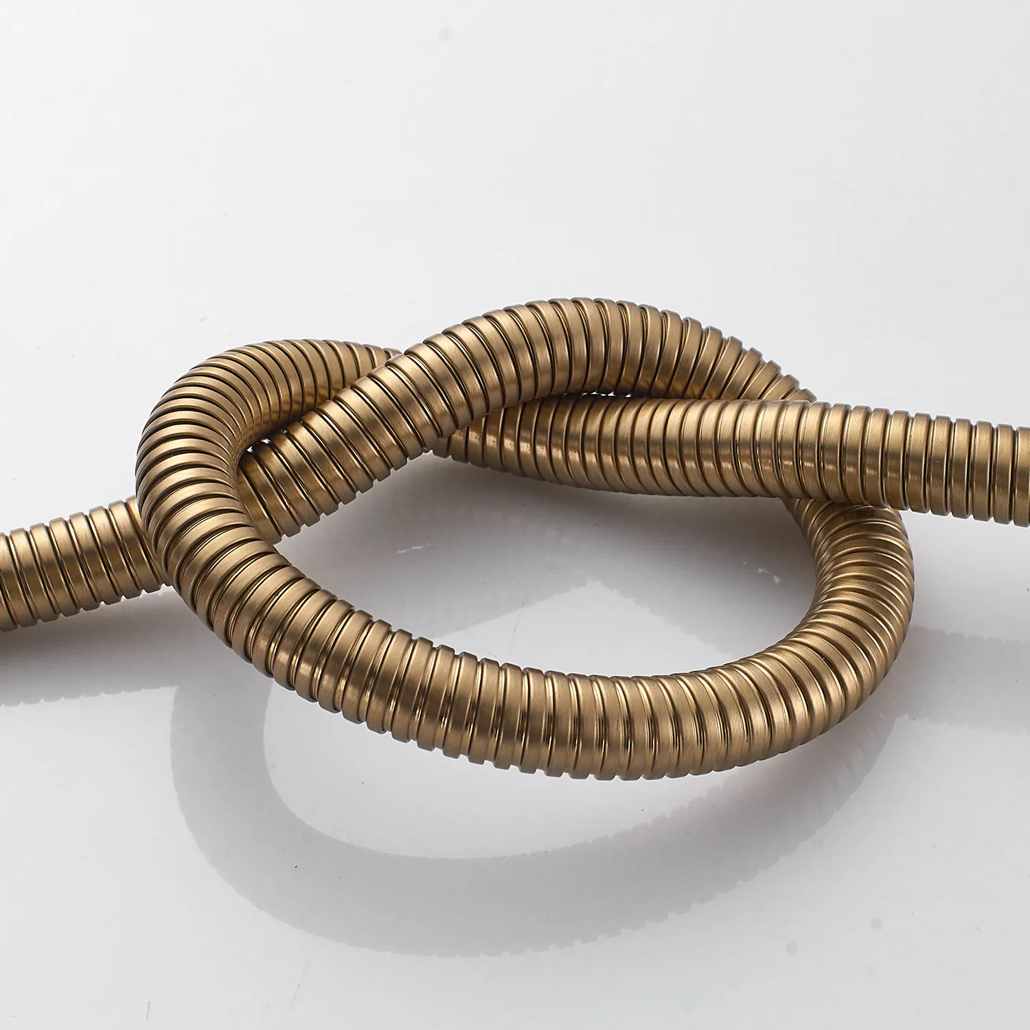 Шланг для душа Shevanik SE18-10 (100 см), золотой сатин