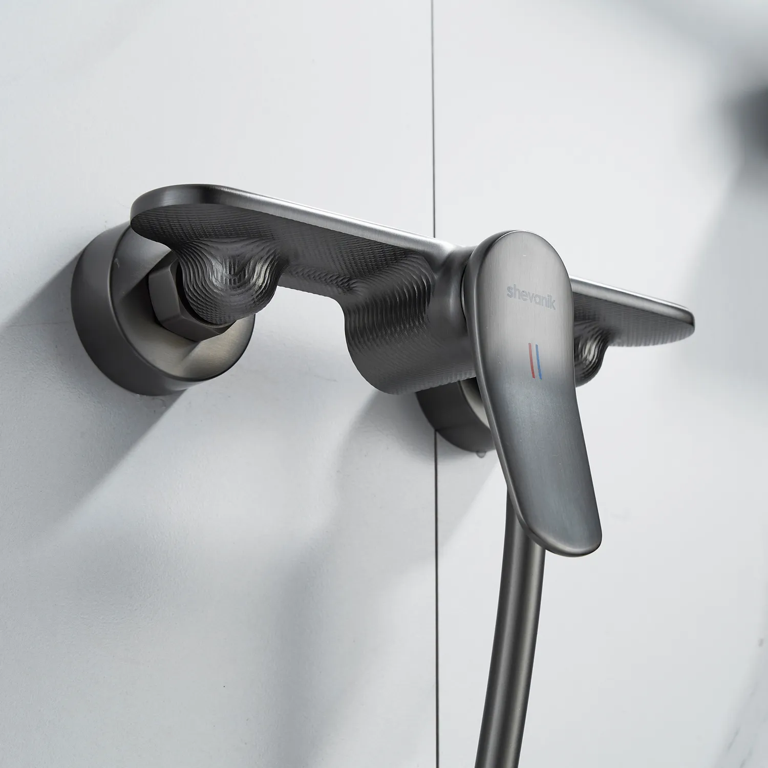 Смеситель для душа Shevanik S4716T, оружейная сталь