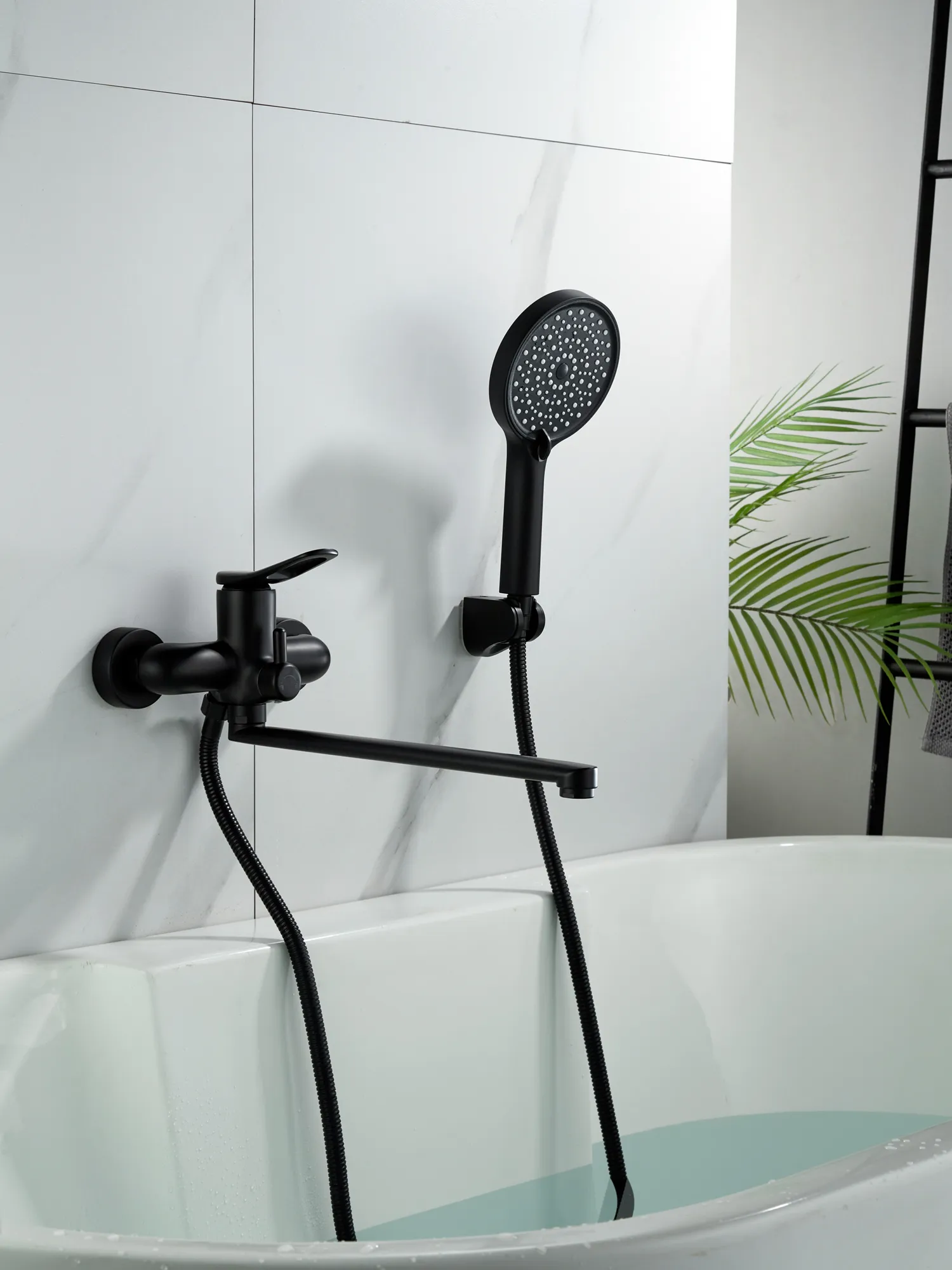 Смеситель для ванны Shevanik S4722H, черный